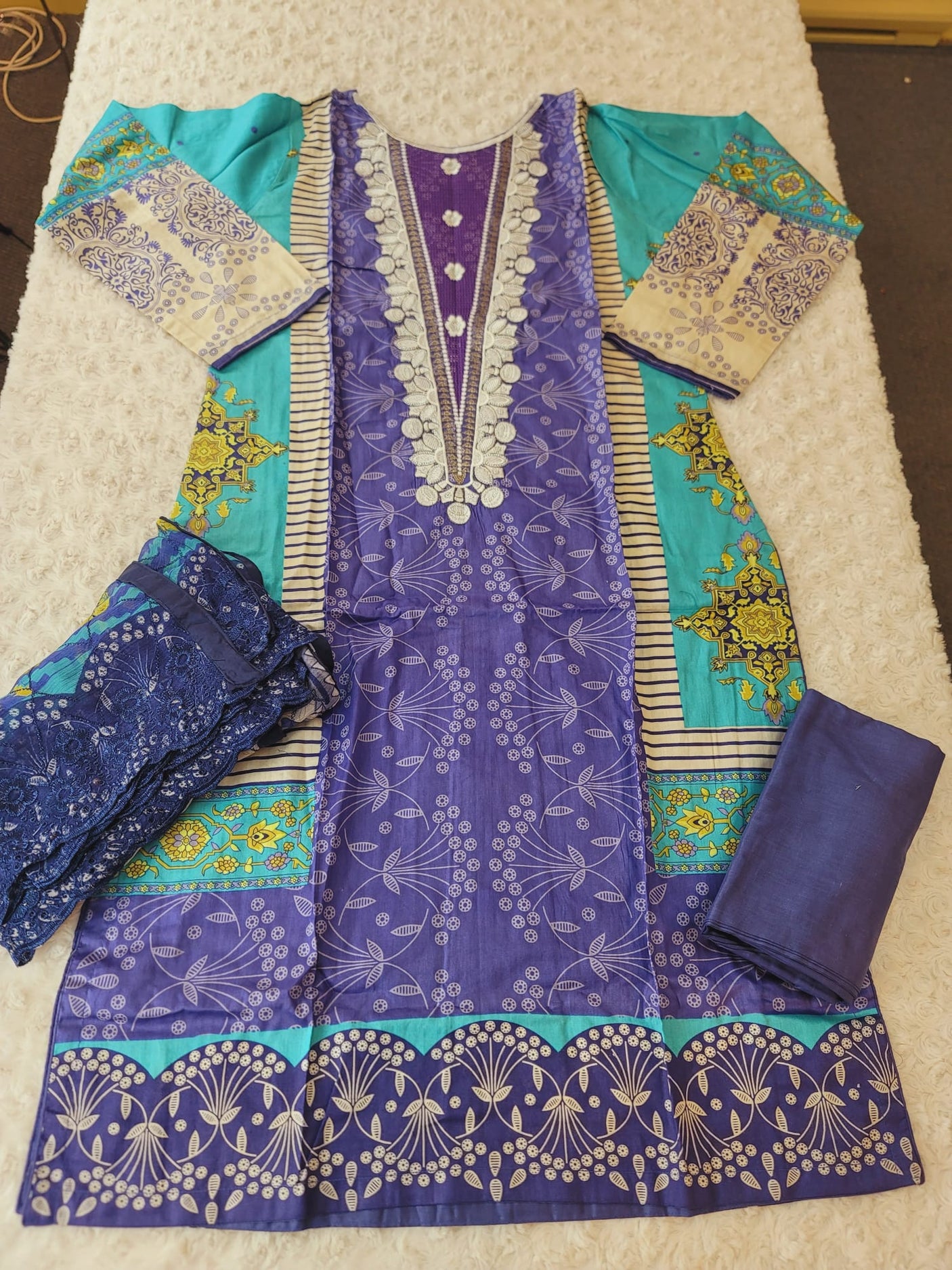 Pakistani Stitched lawn Embroidered Salwar kameez ready to ship