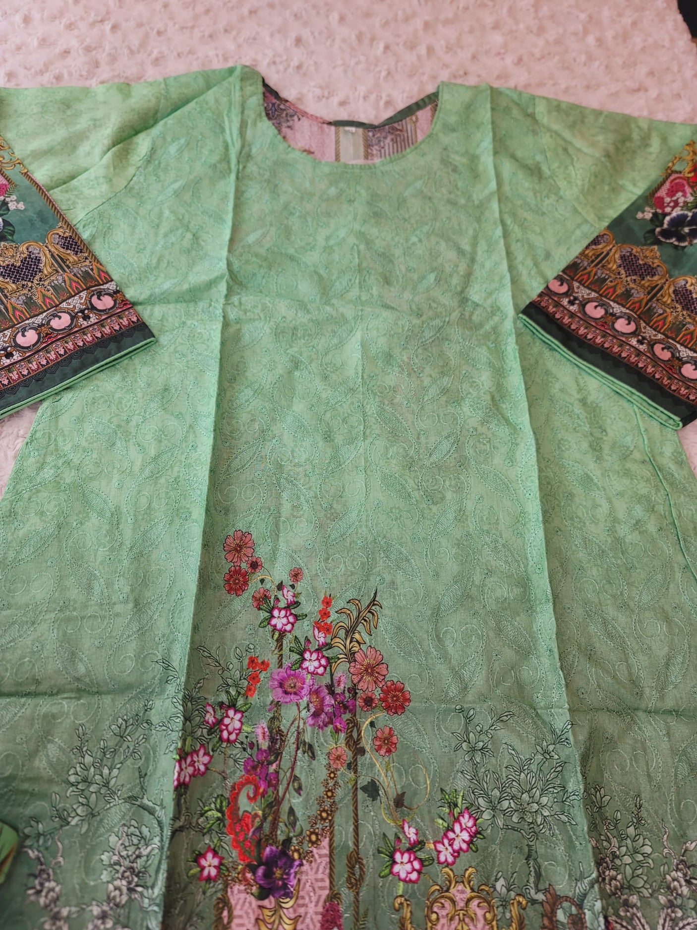 Pakistani Stitched lawn Embroidered Salwar kameez ready to ship