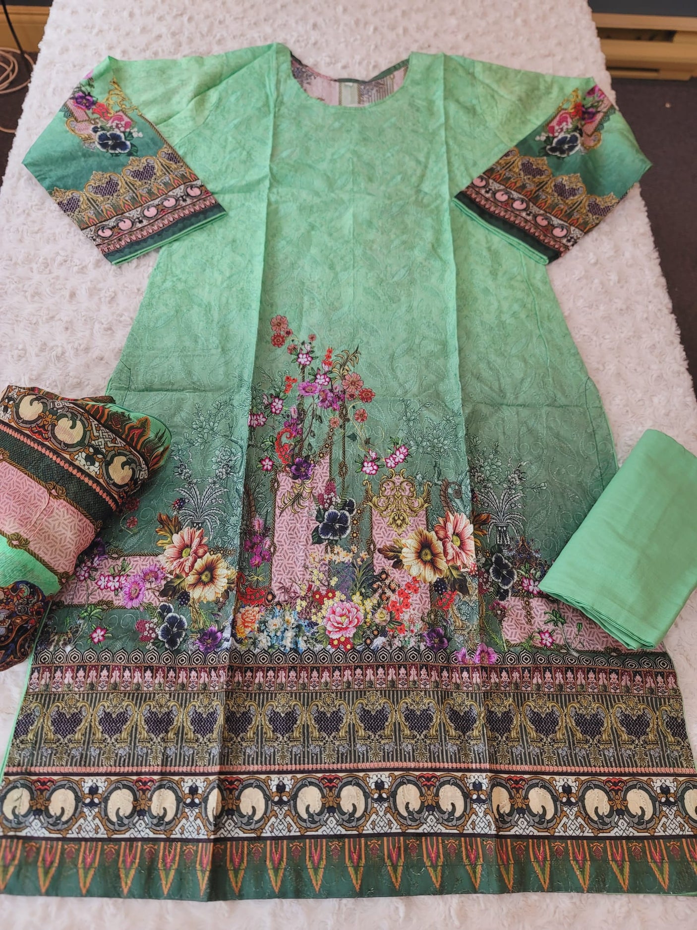 Pakistani Stitched lawn Embroidered Salwar kameez ready to ship