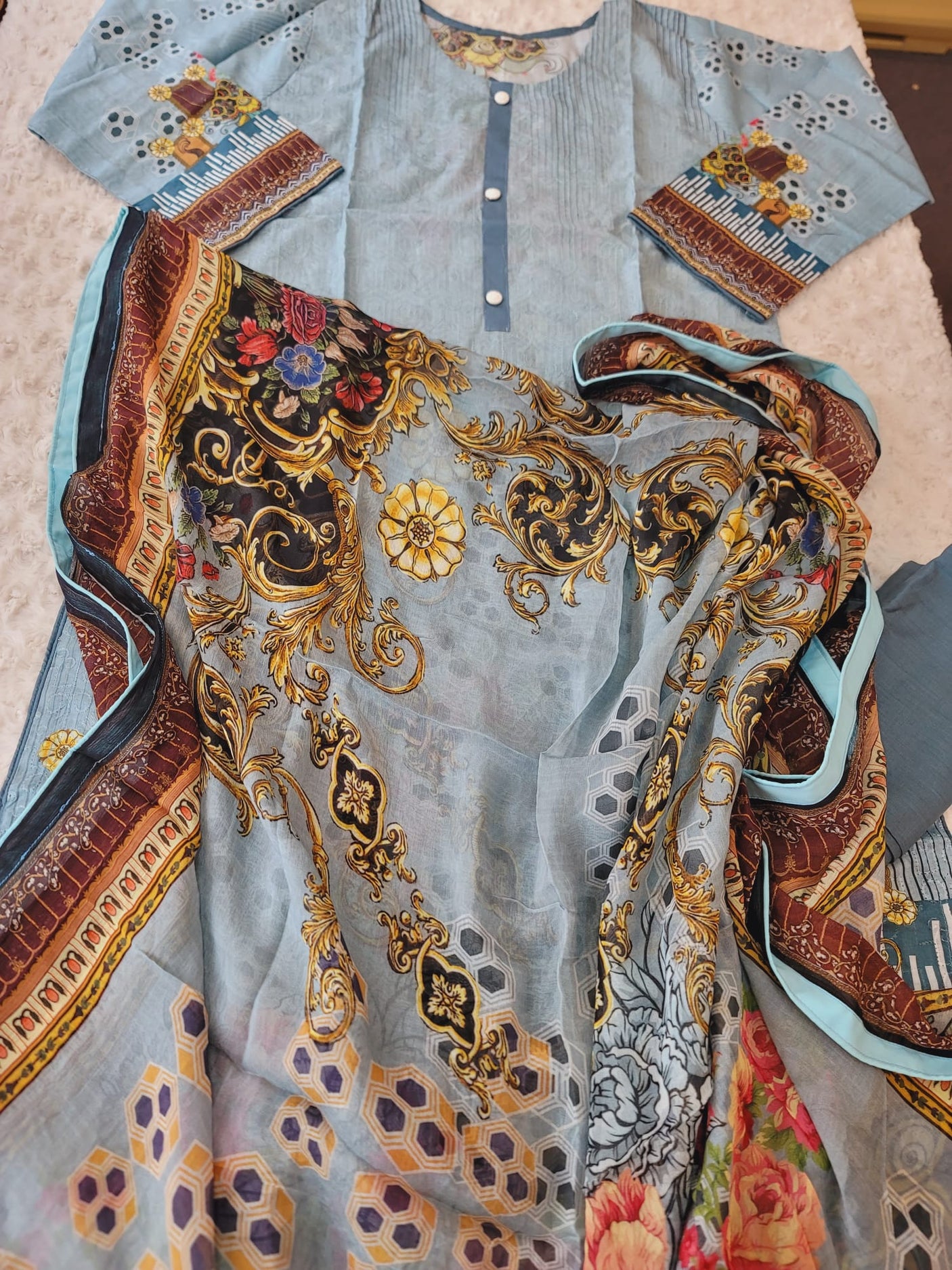 Pakistani Stitched lawn Embroidered Salwar kameez ready to ship