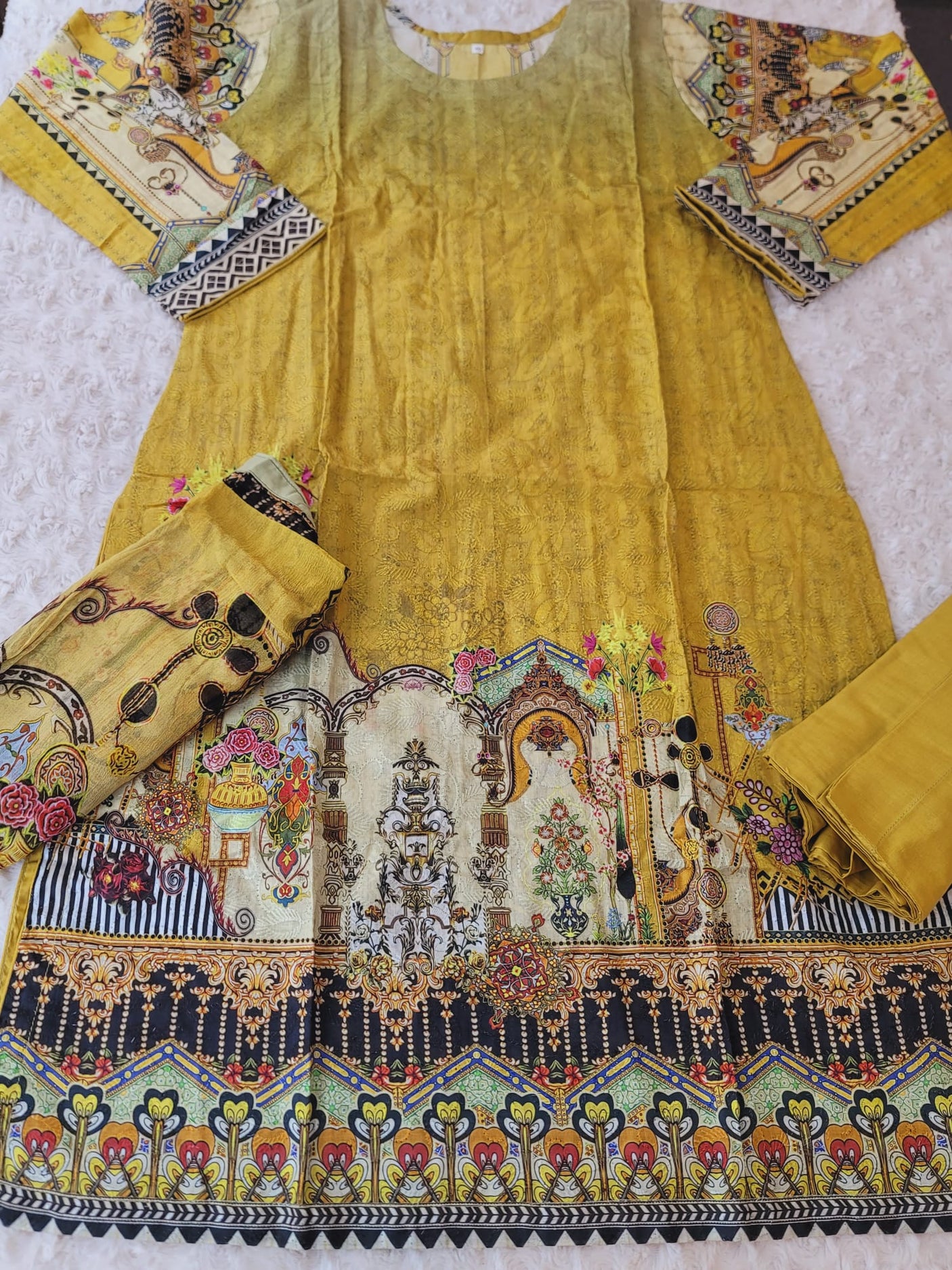 Pakistani Stitched lawn Embroidered Salwar kameez ready to ship