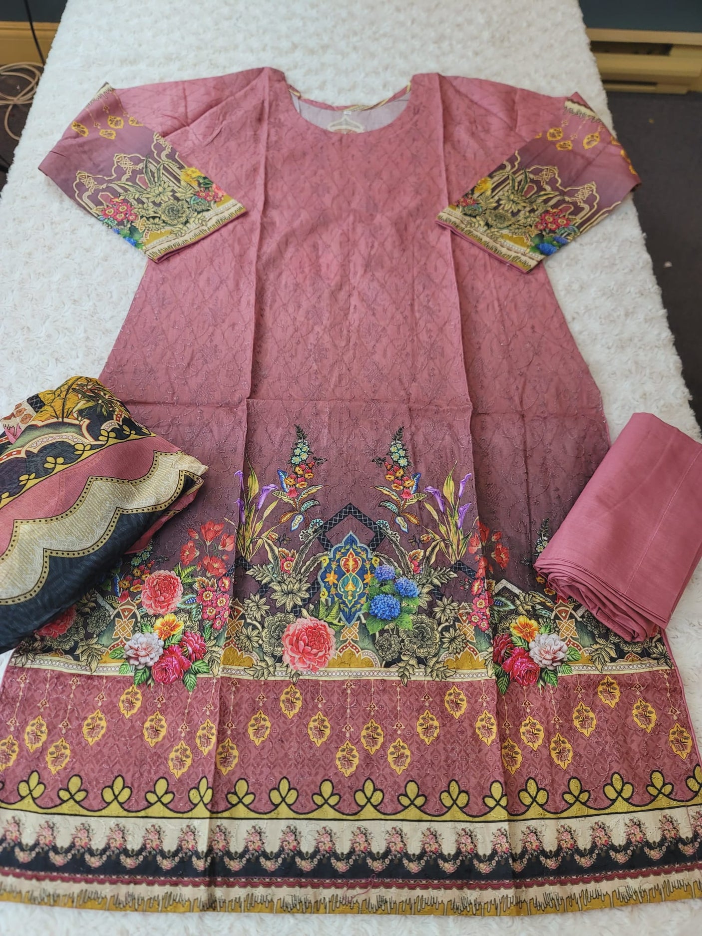 Pakistani Stitched lawn Embroidered Salwar kameez ready to ship