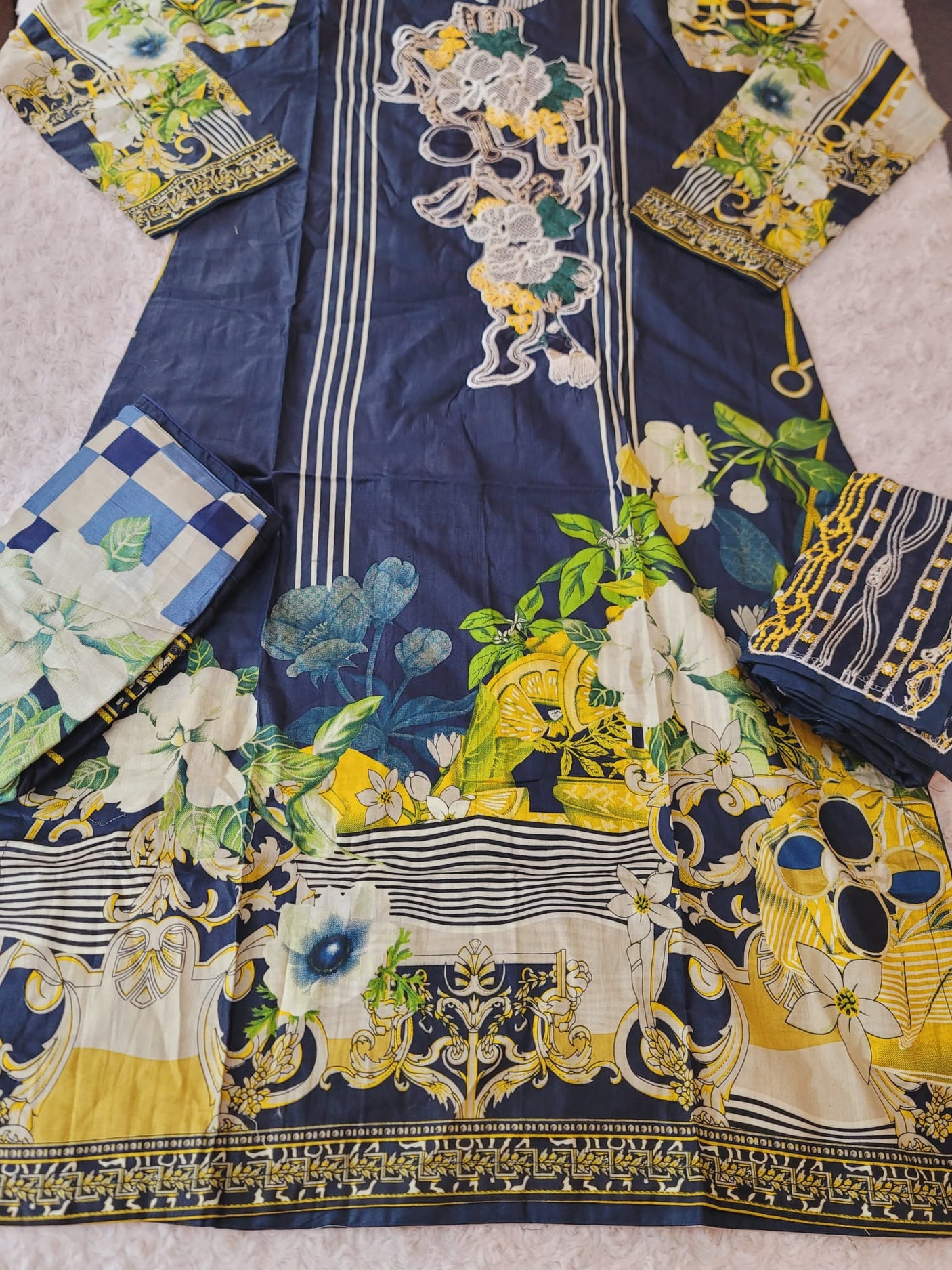 Pakistani Stitched lawn Embroidered Salwar kameez ready to ship