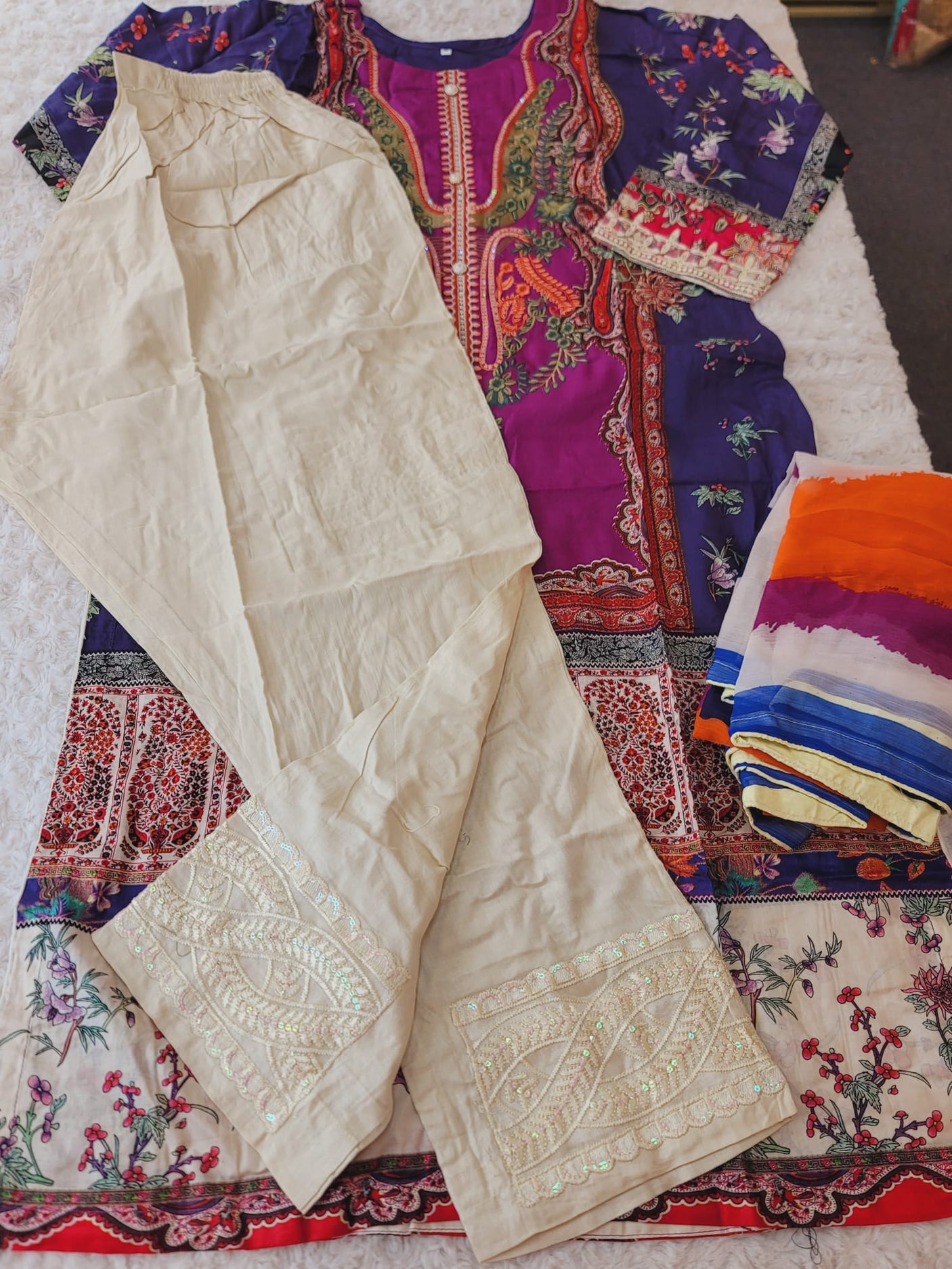 Pakistani Stitched lawn Embroidered Salwar kameez ready to ship