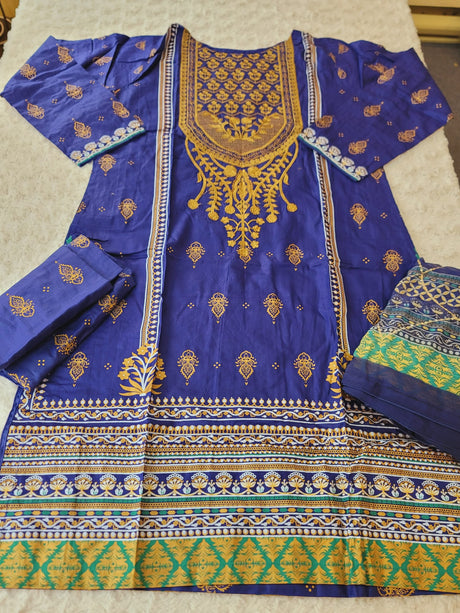 Pakistani Stitched lawn Embroidered Salwar kameez ready to ship