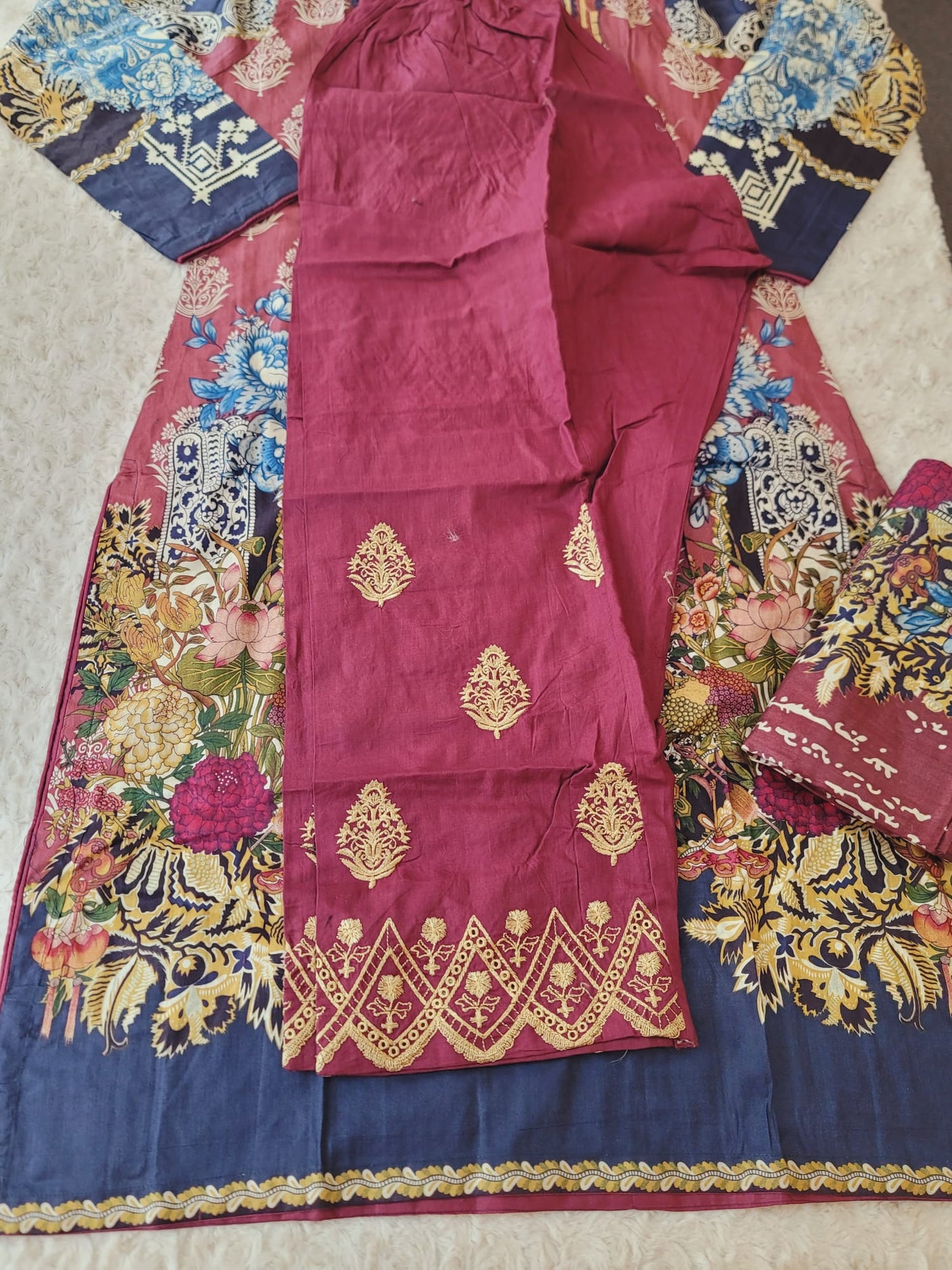 Pakistani Stitched lawn Embroidered Salwar kameez ready to ship