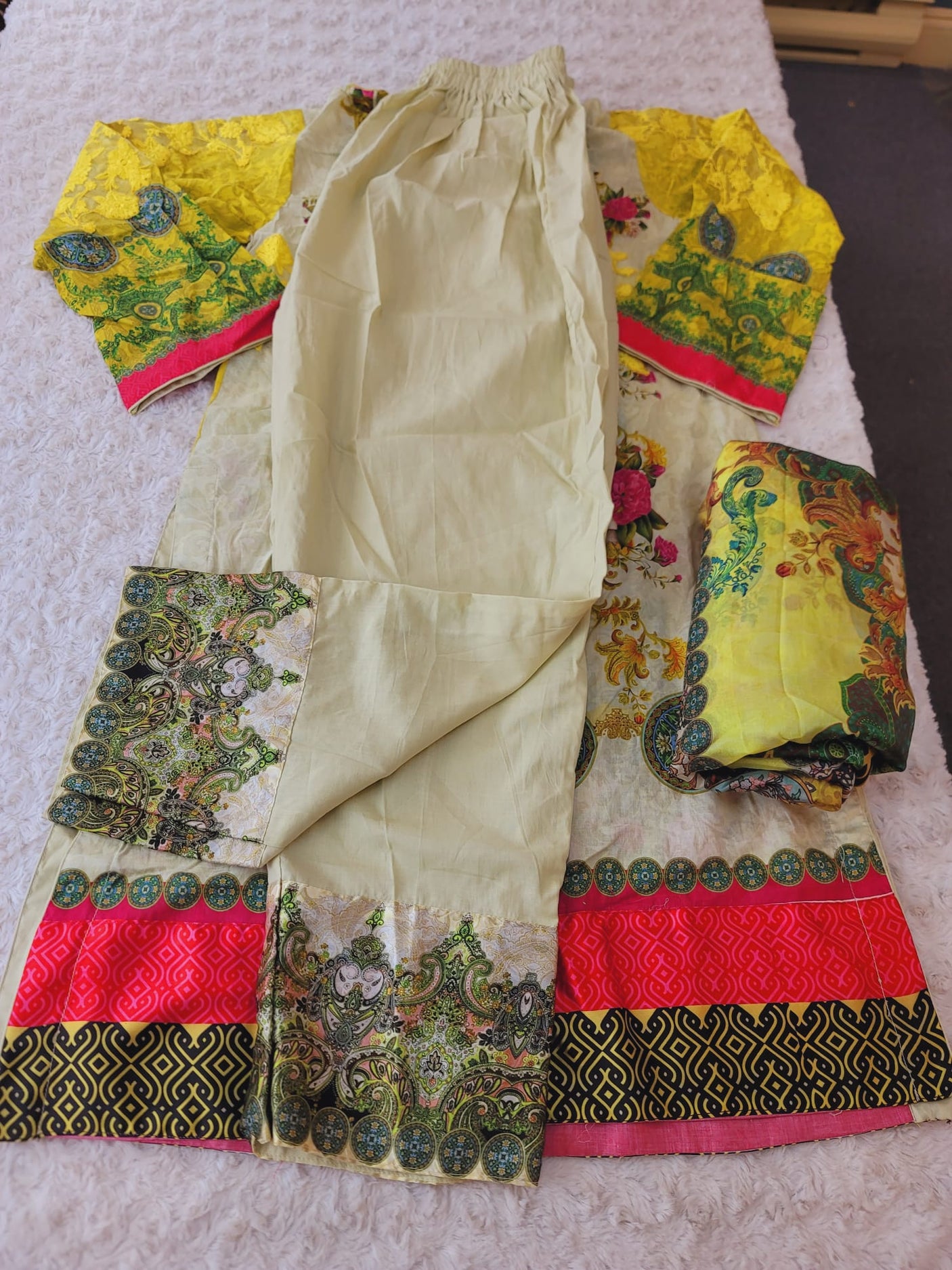 Pakistani Stitched lawn Embroidered Salwar kameez ready to ship