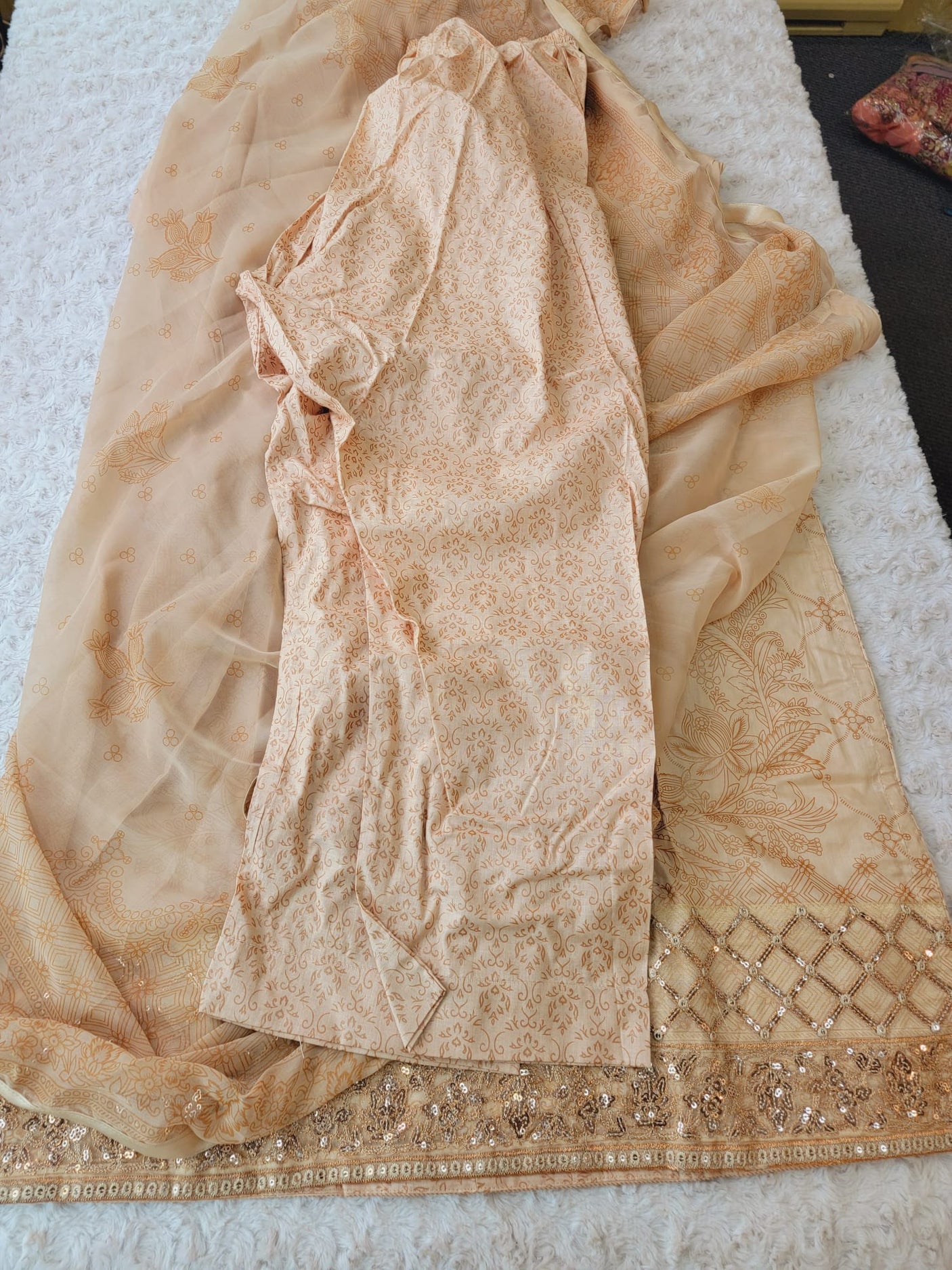 Pakistani Stitched lawn Embroidered Salwar kameez ready to ship