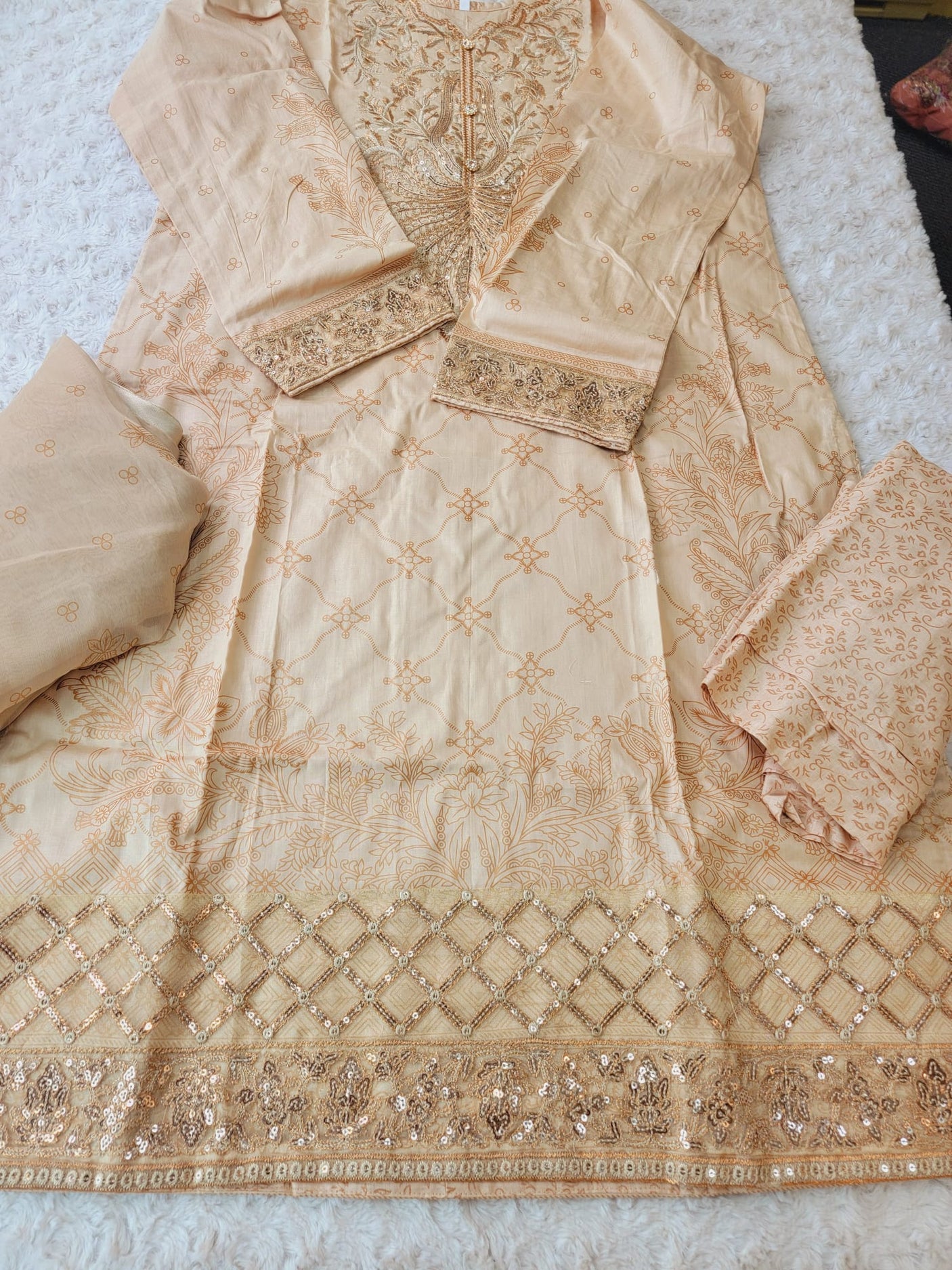 Pakistani Stitched lawn Embroidered Salwar kameez ready to ship