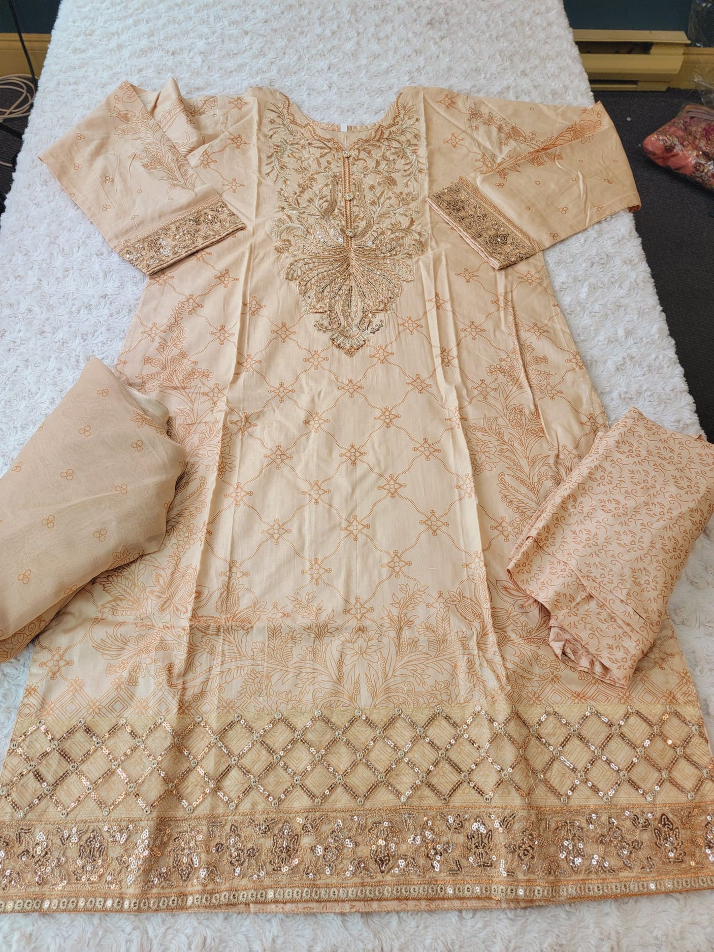 Pakistani Stitched lawn Embroidered Salwar kameez ready to ship