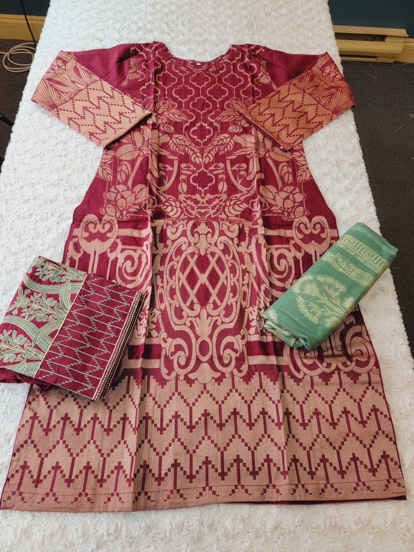 Pakistani Stitched lawn Embroidered Salwar kameez ready to ship