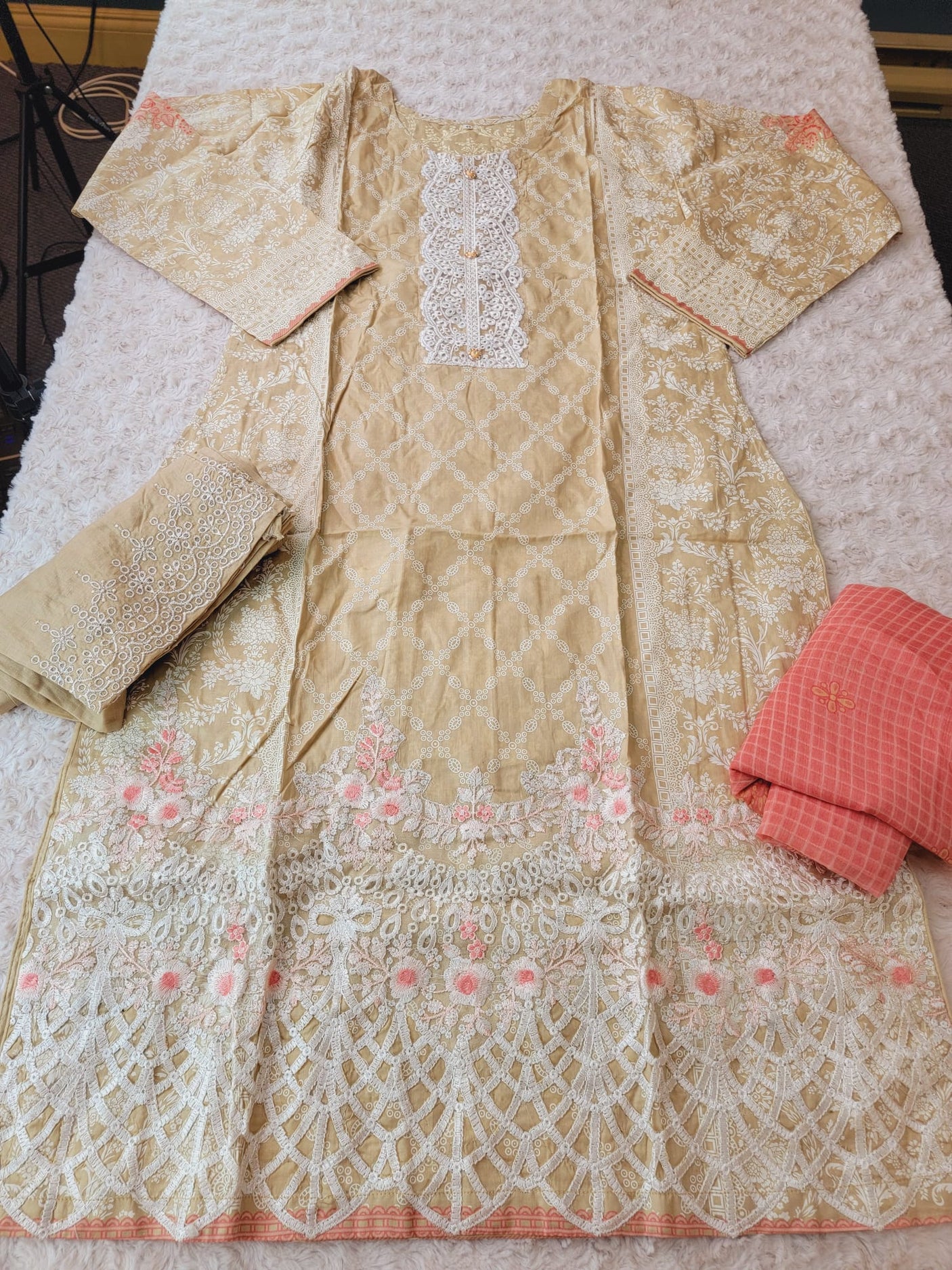 Pakistani Stitched lawn Embroidered Salwar kameez ready to ship