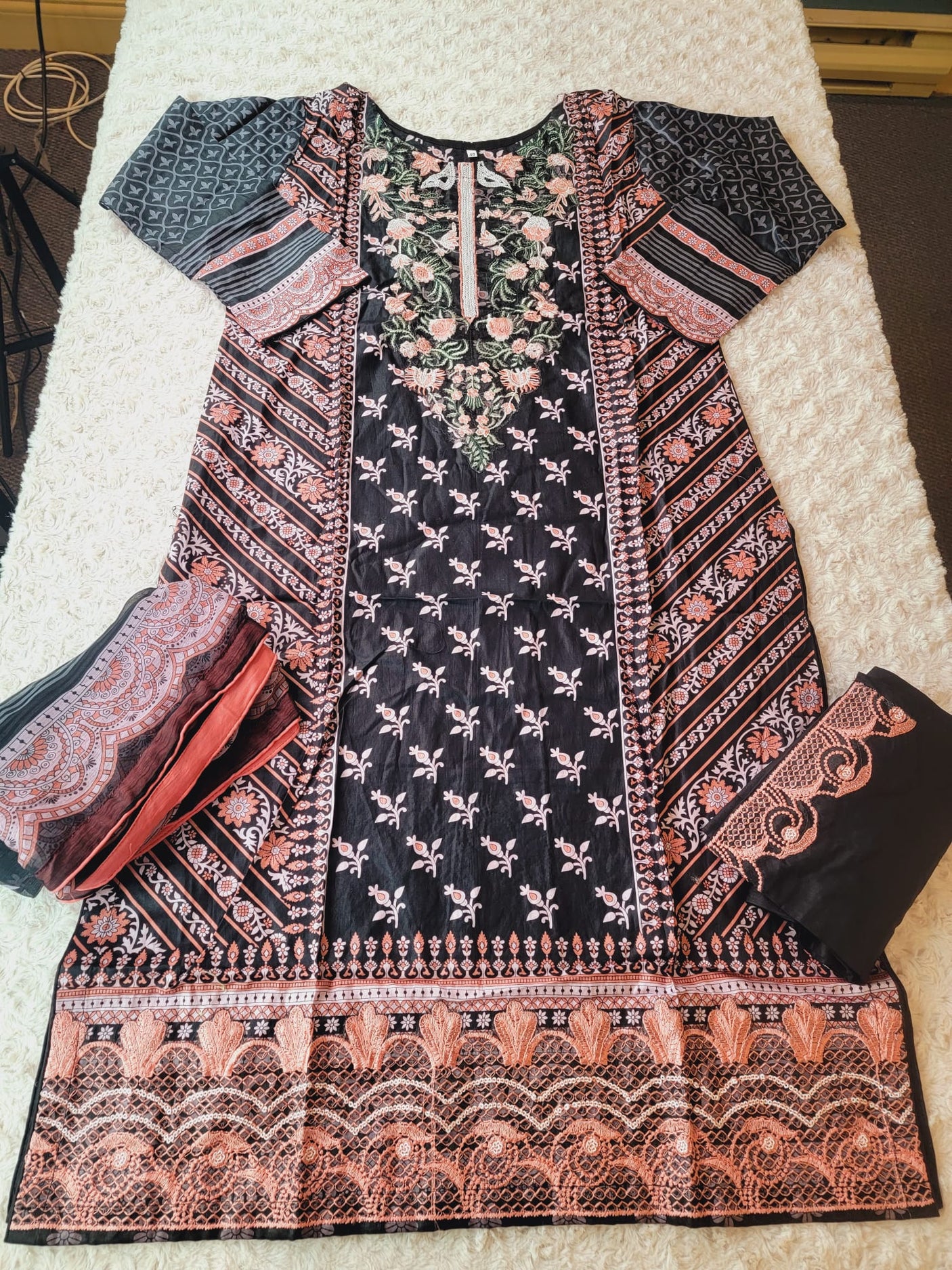 Pakistani Stitched lawn Embroidered Salwar kameez ready to ship