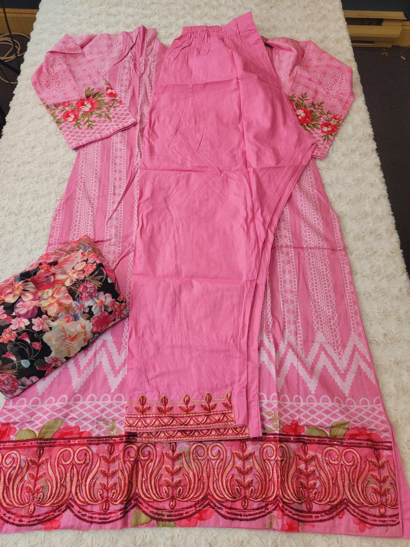 Pakistani Stitched lawn Embroidered Salwar kameez ready to ship