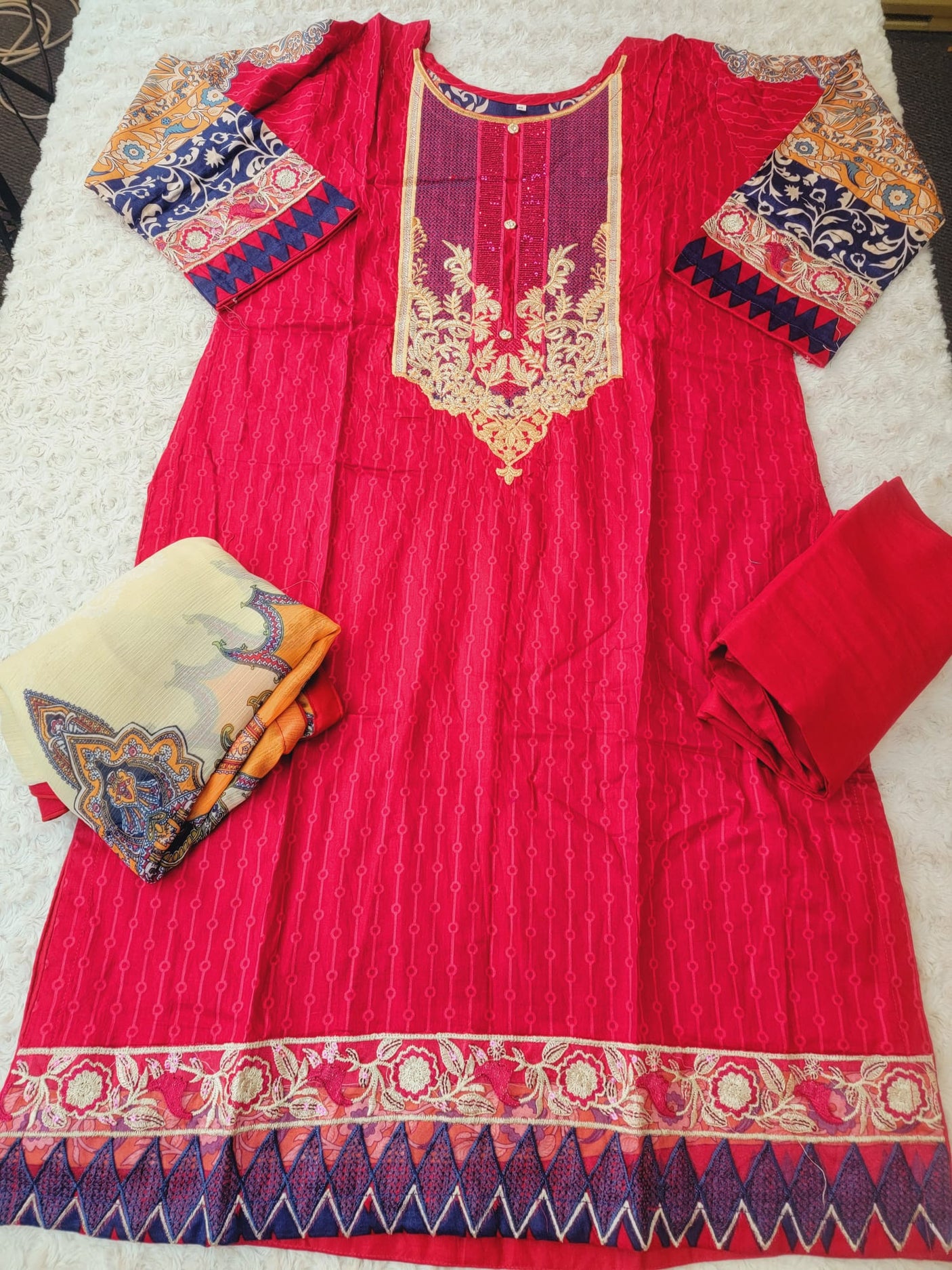 Pakistani Stitched lawn Embroidered Salwar kameez ready to ship