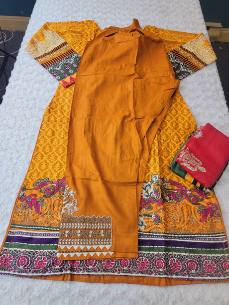 Pakistani linen Embroidered Salwar kameez Ready To Ship