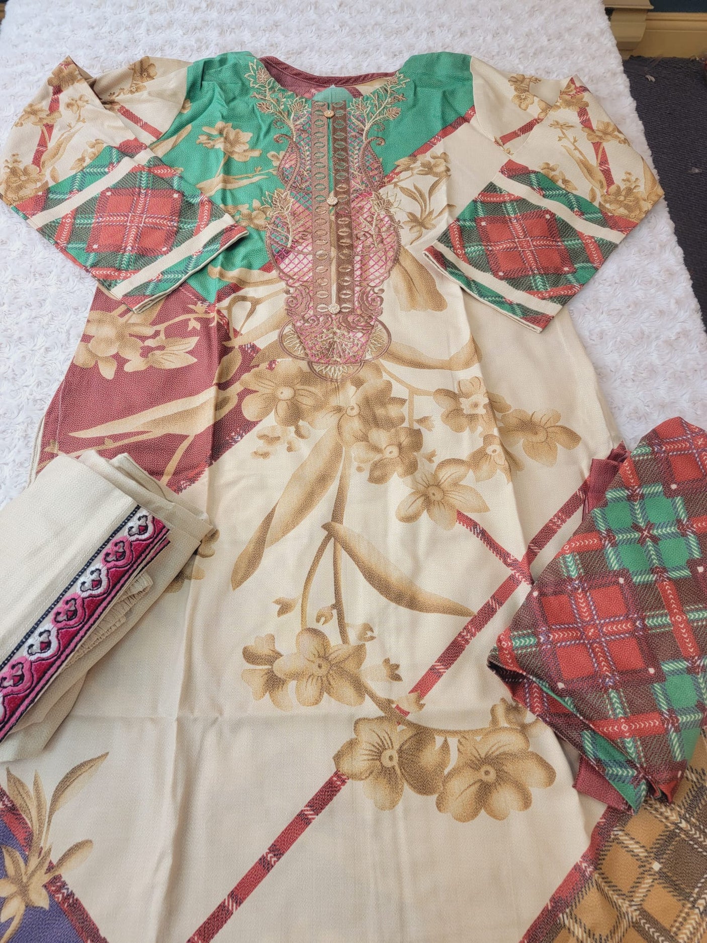 Pakistani linen Embroidered Salwar kameez Ready To Ship