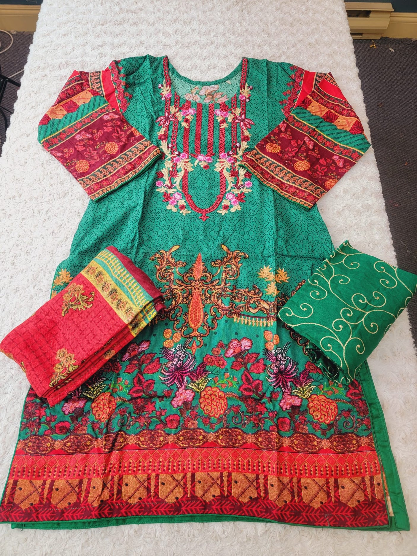 Pakistani linen Embroidered Salwar kameez Ready To Ship
