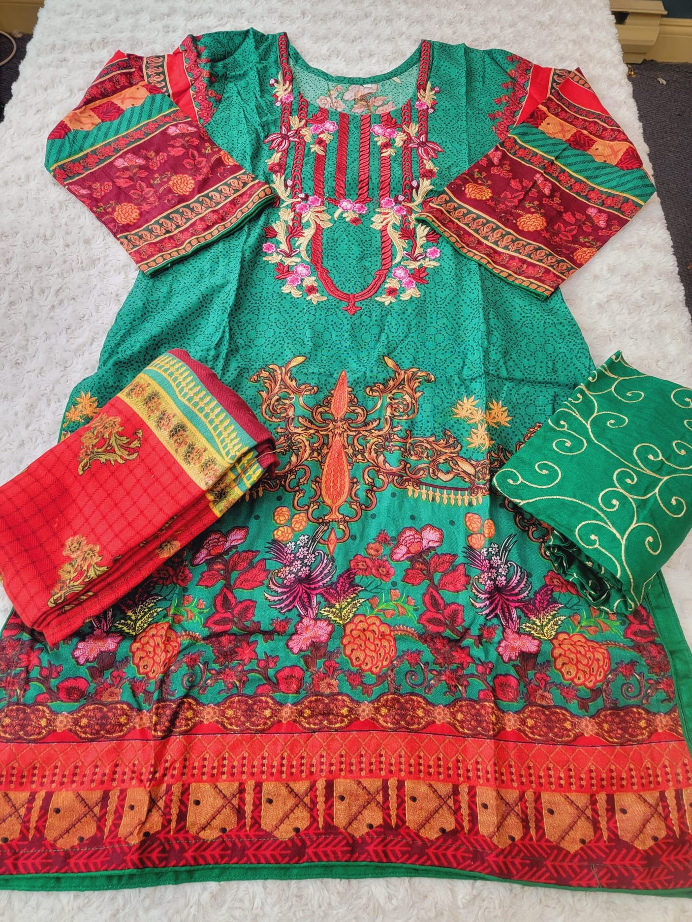 Pakistani linen Embroidered Salwar kameez Ready To Ship