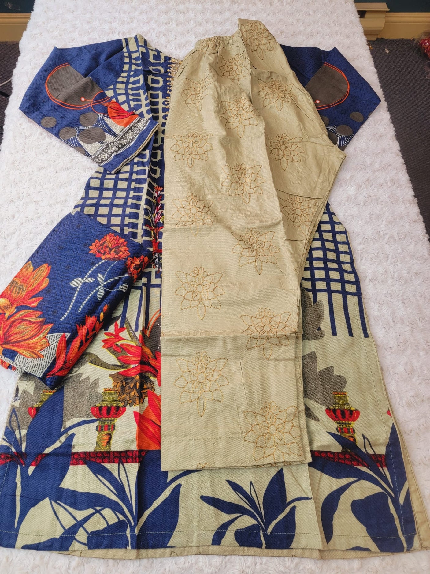 Pakistani linen Embroidered Salwar kameez Ready To Ship