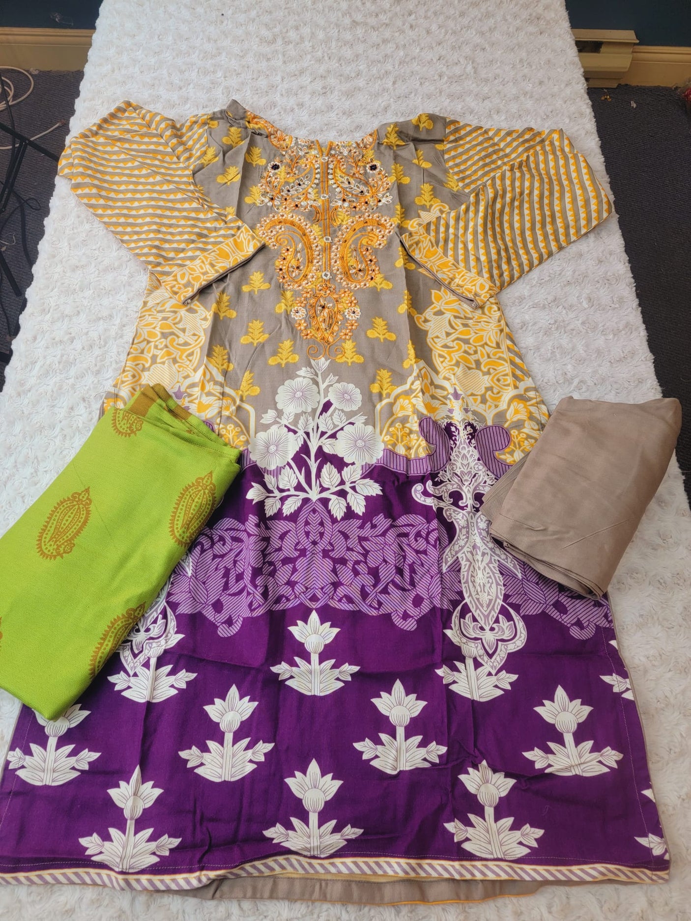 Pakistani linen Embroidered Salwar kameez Ready To Ship