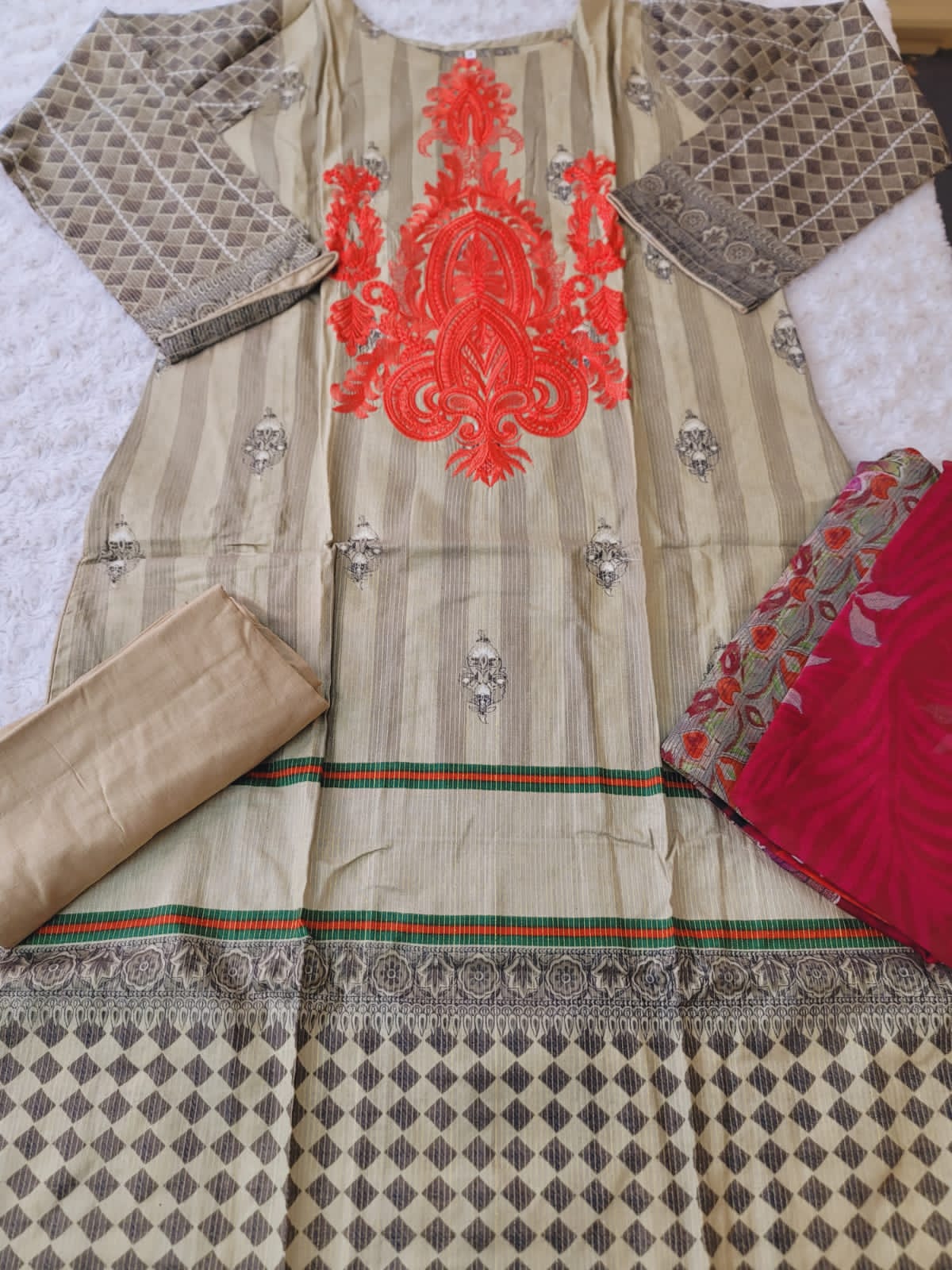 Pakistani Stitched Embroidered Lawn Salwar kameez ready to ship