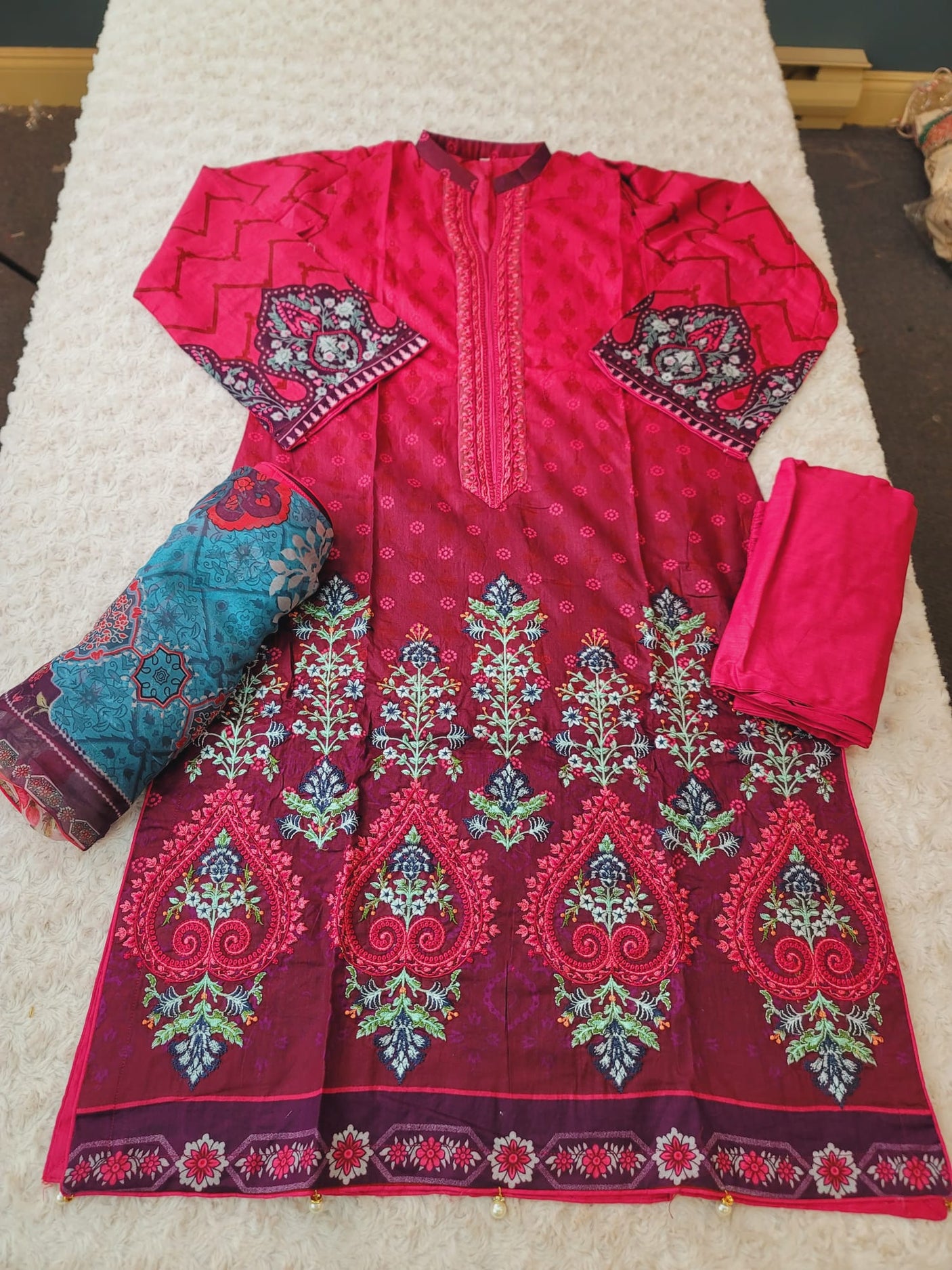 Pakistani Stitched lawn Embroidered Salwar kameez ready to ship