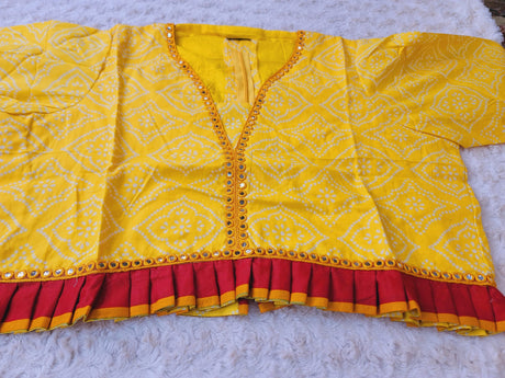 Designer chundri printed blouse with accessories