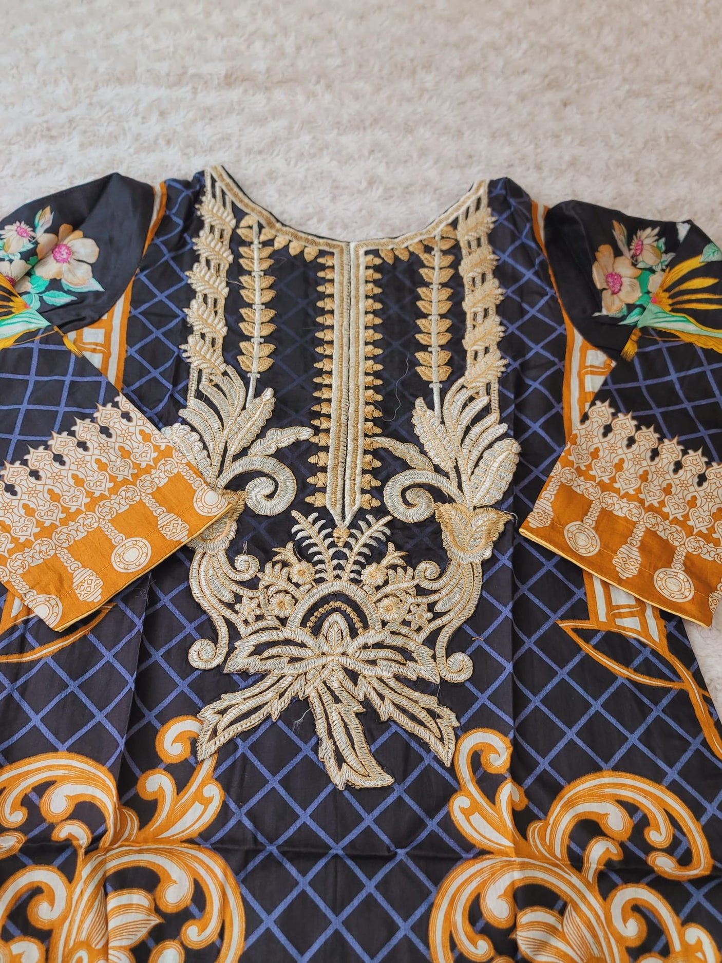 Pakistani Stitched lawn Embroidered Salwar kameez ready to ship