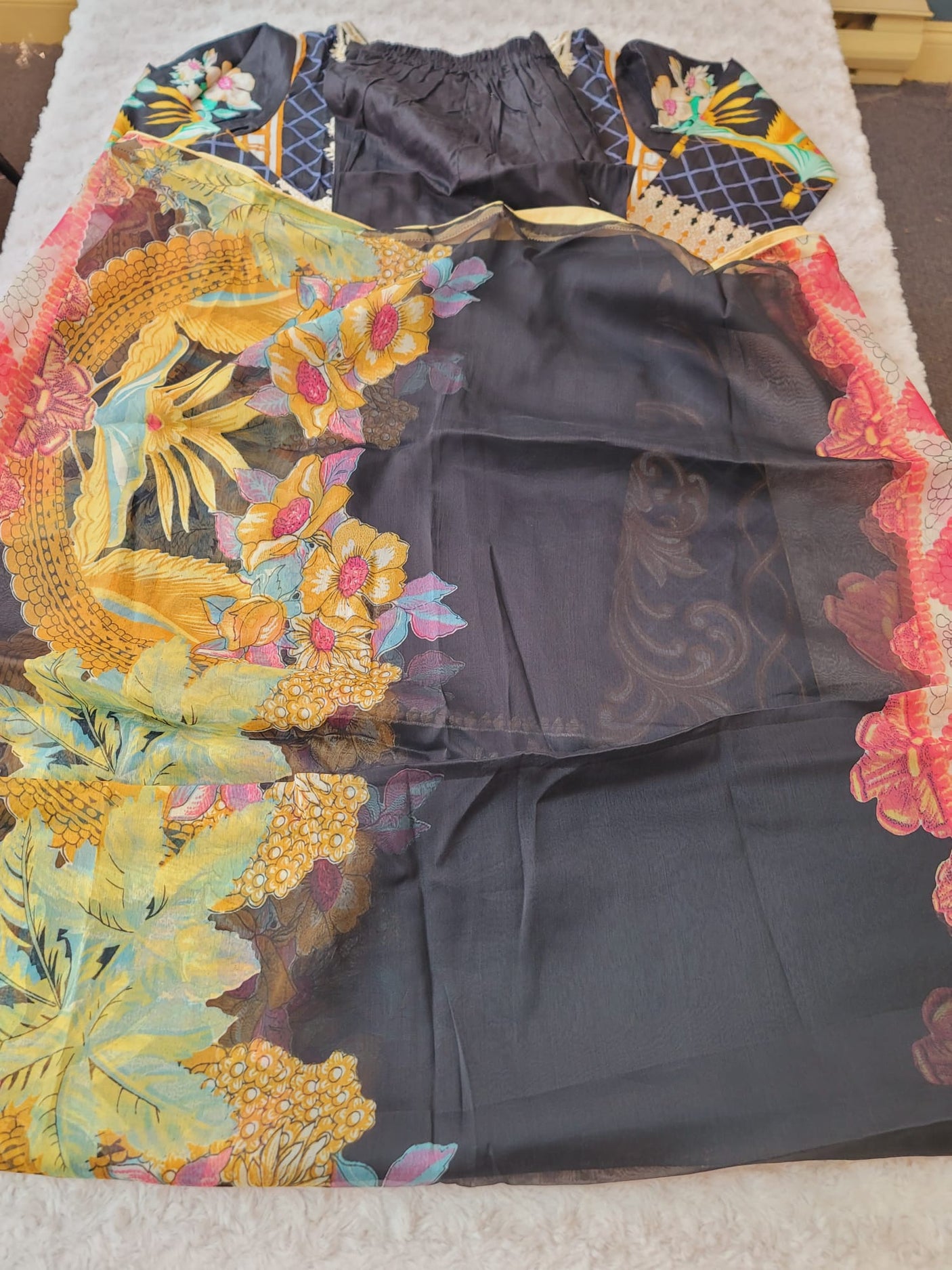 Pakistani Stitched lawn Embroidered Salwar kameez ready to ship