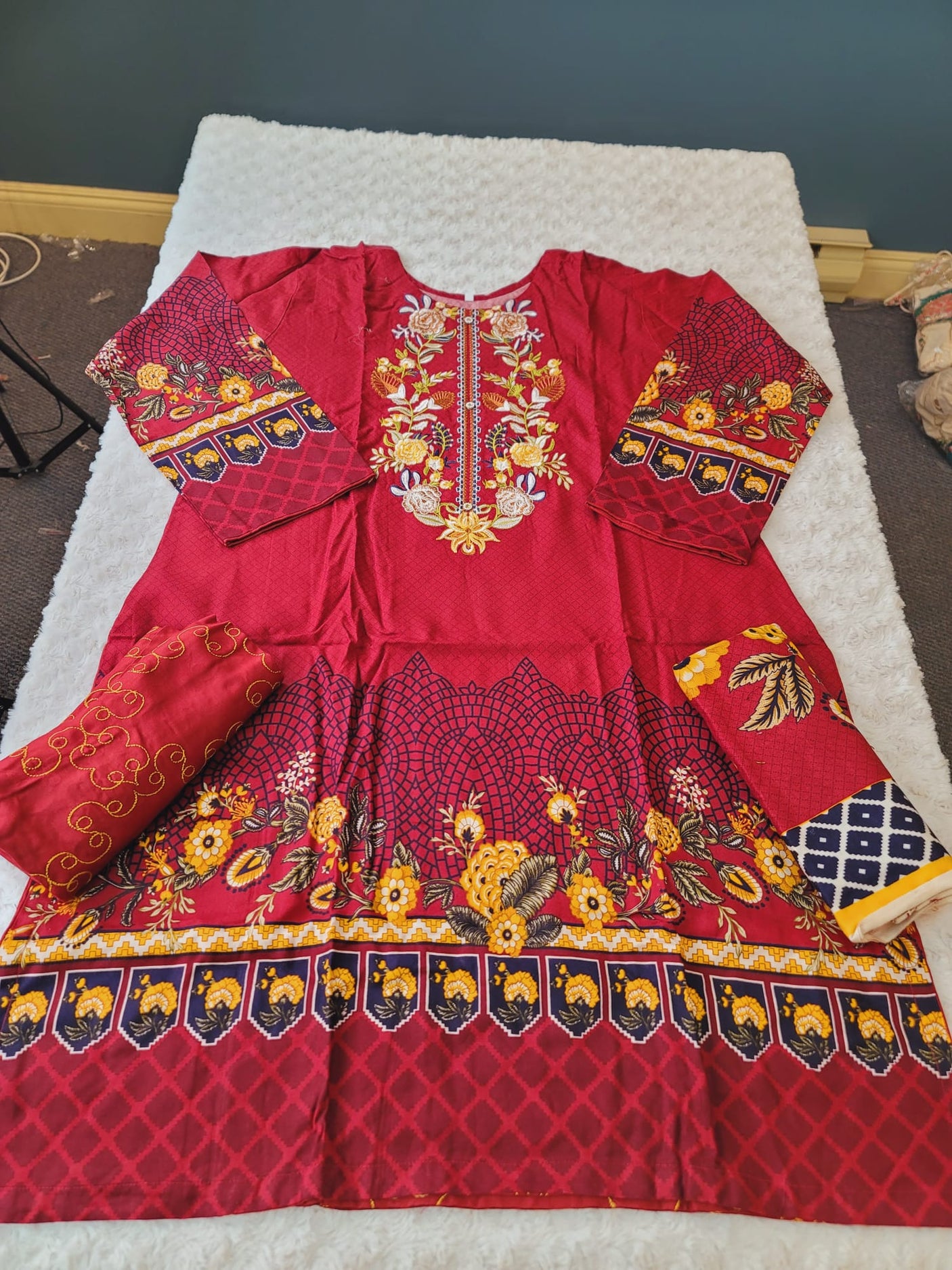 Pakistani linen Embroidered Salwar kameez Ready To Ship