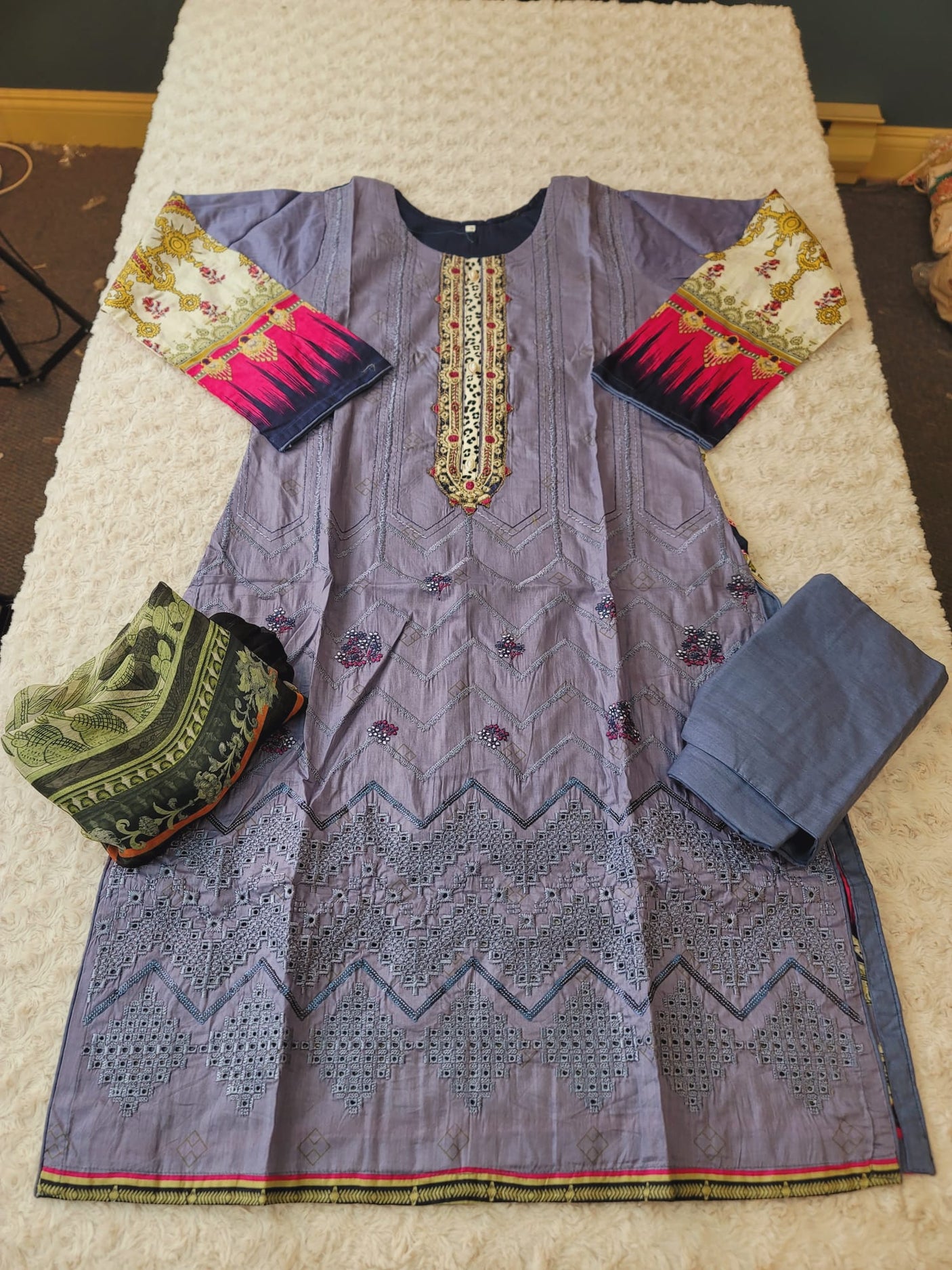 Pakistani lawn Embroidered Salwar kameez Ready To Ship