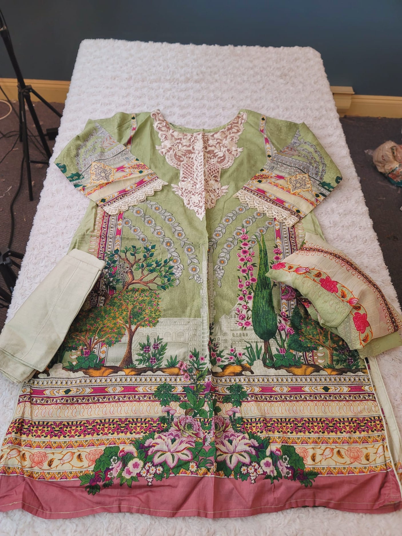 Pakistani lawn Embroidered Salwar kameez Ready To Ship