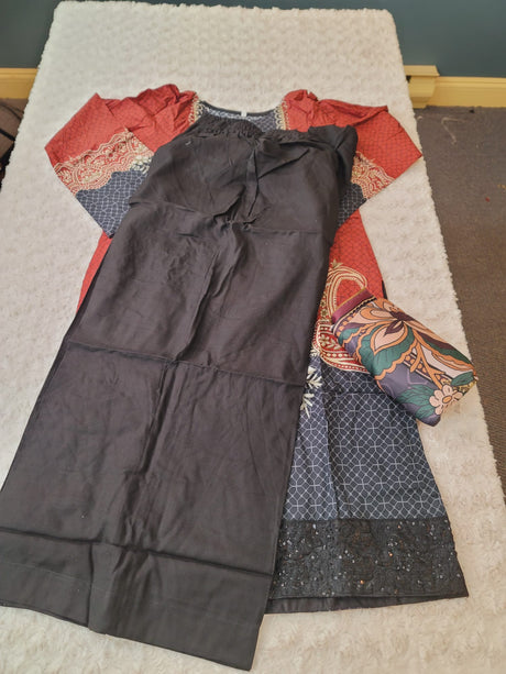 Pakistani lawn Embroidered Salwar kameez Ready To Ship