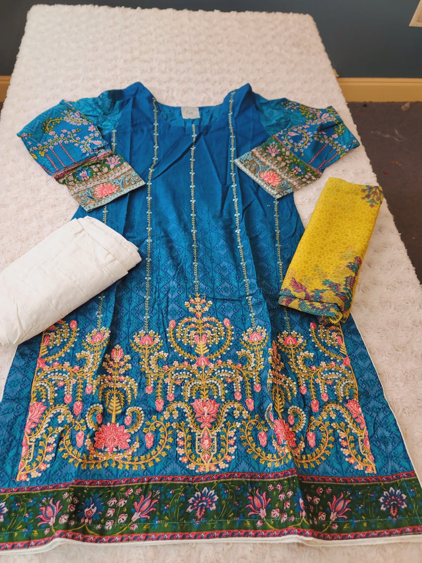 Pakistani lawn Embroidered Salwar kameez Ready To Ship