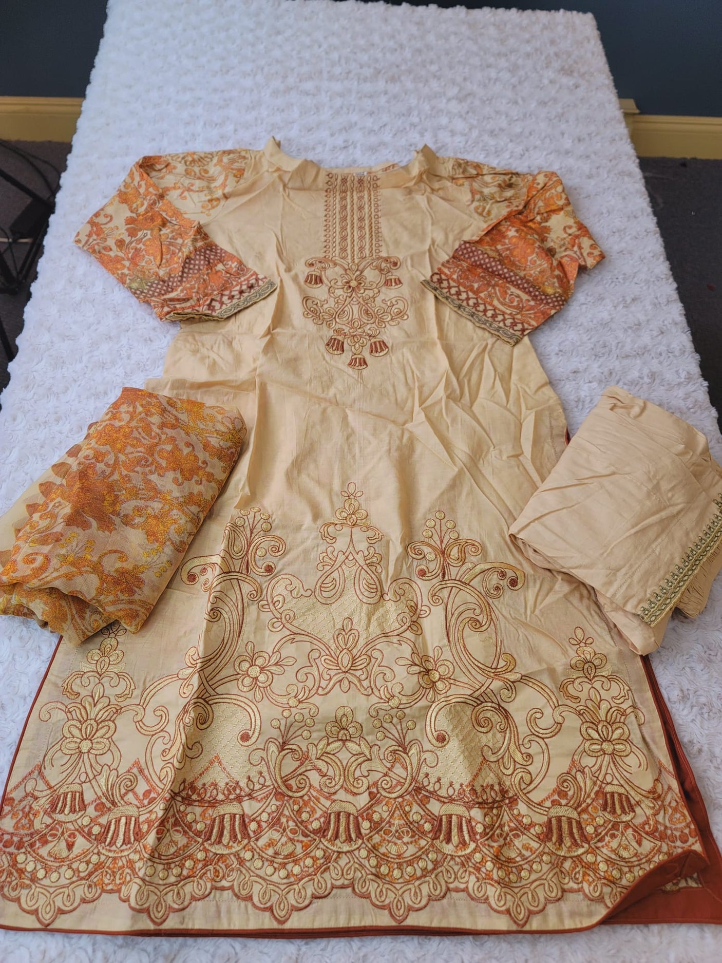 Pakistani lawn Embroidered Salwar kameez Ready To Ship