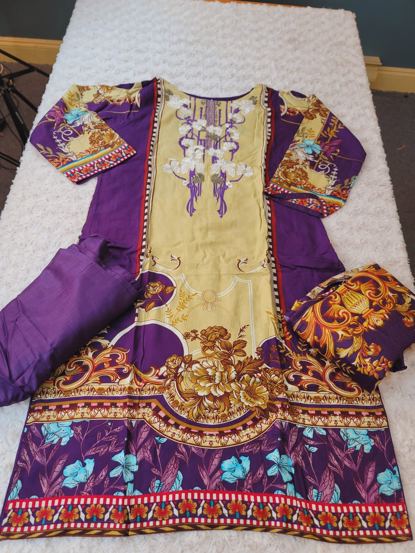 Pakistani linen Embroidered Salwar kameez Ready To Ship