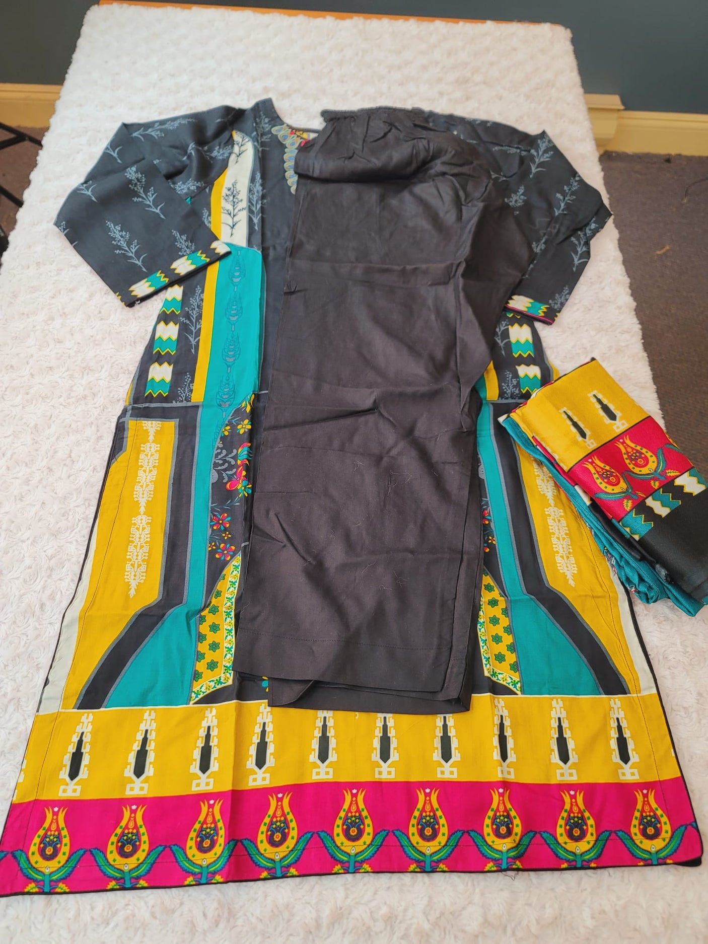 Pakistani linen Embroidered Salwar kameez Ready To Ship