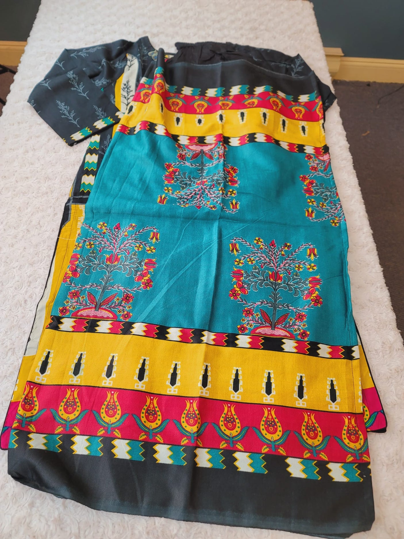 Pakistani linen Embroidered Salwar kameez Ready To Ship