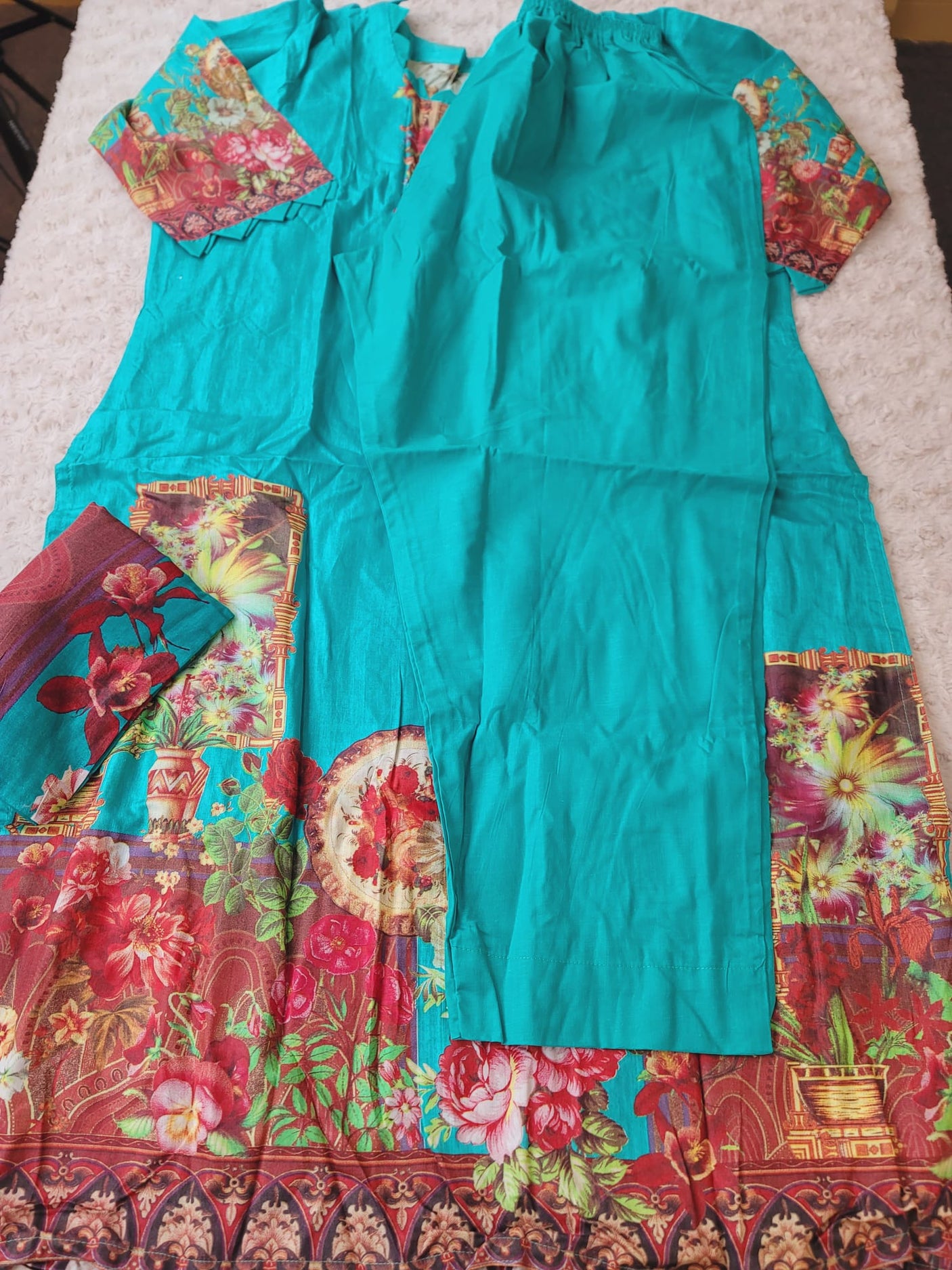 Pakistani Stitched Printed Lawn Salwar kameez ready to ship