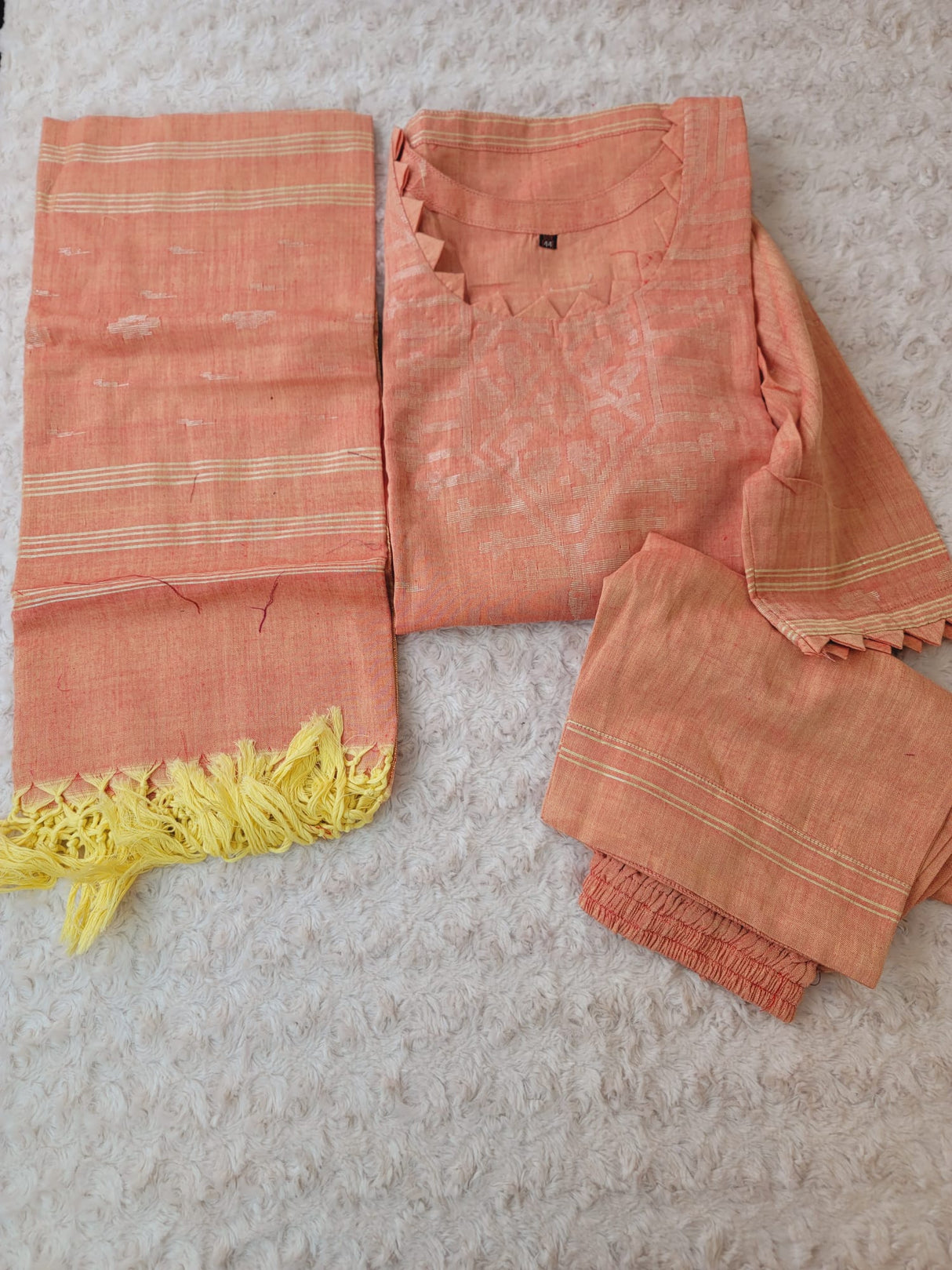 Bangladeshi Jamdani salwar kamiz