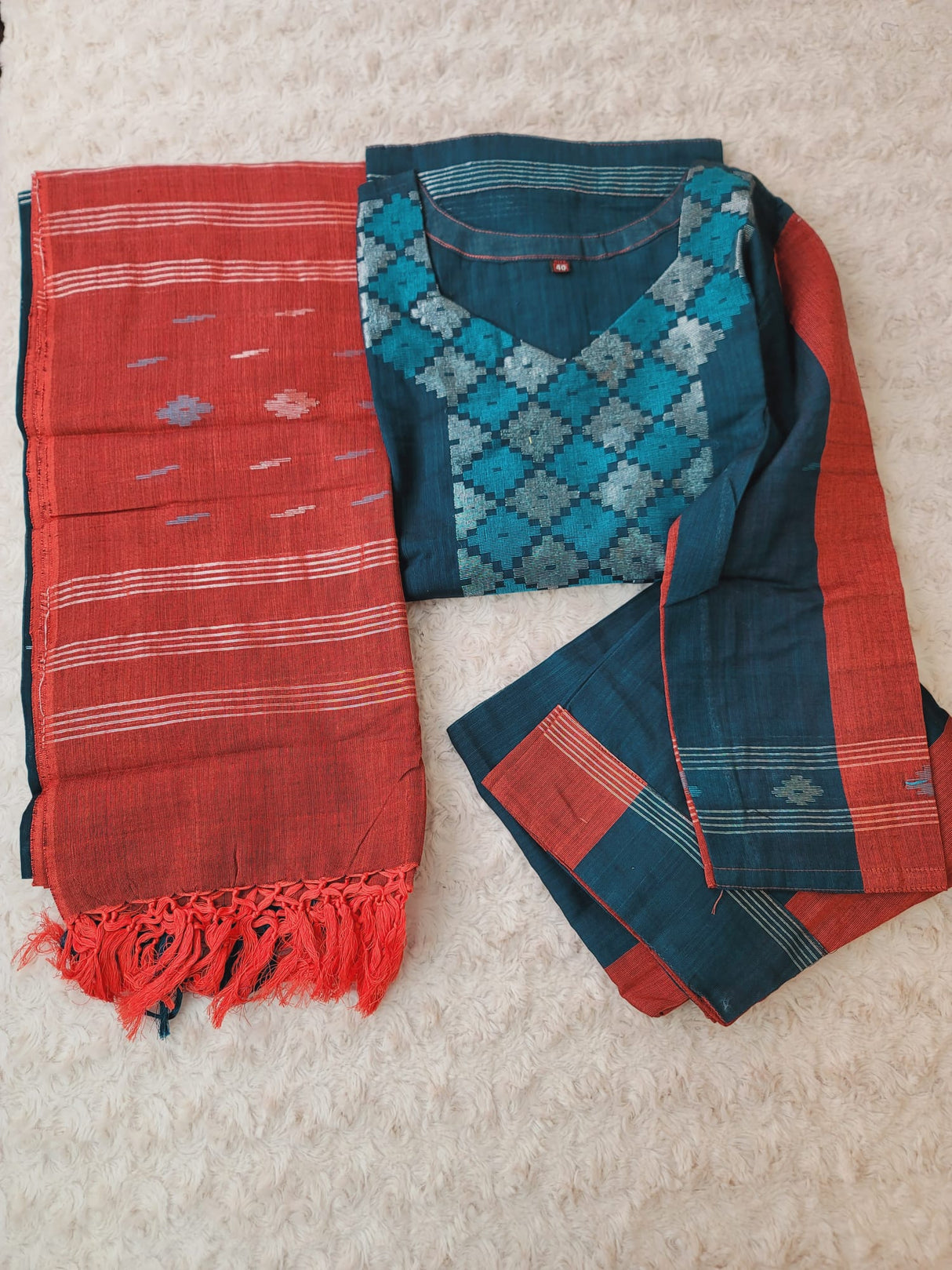 Bangladeshi Jamdani salwar kamiz