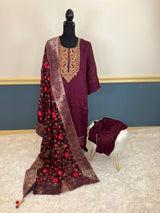 Pure zardousi Delhi Boutique