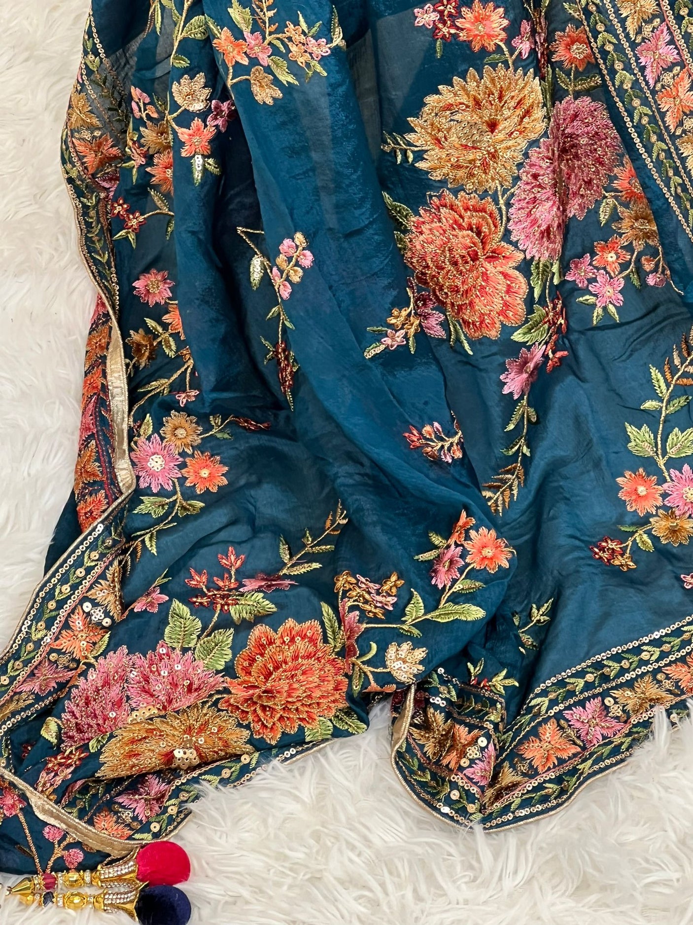 Pure zardousi Delhi Boutique