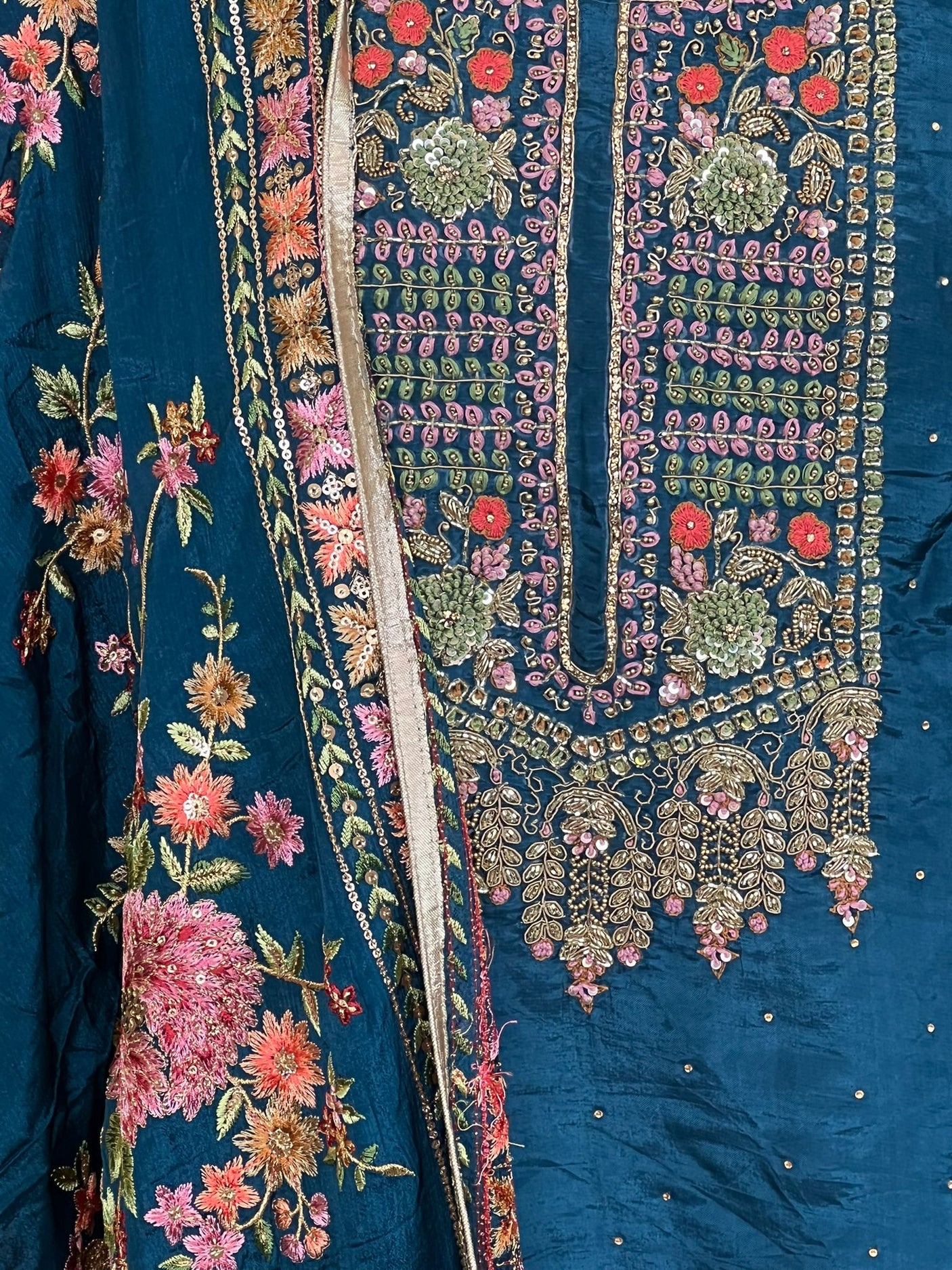 Pure zardousi Delhi Boutique