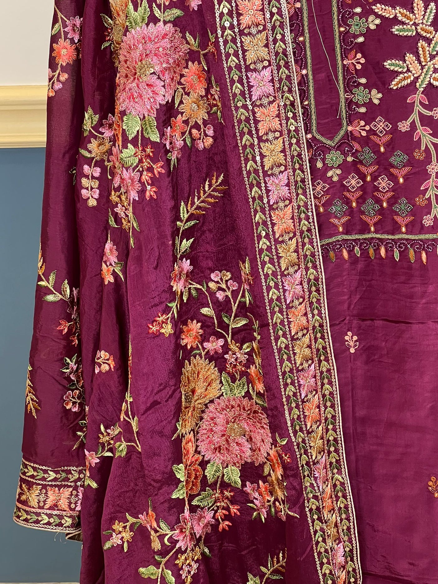 Pure zardousi Delhi Boutique