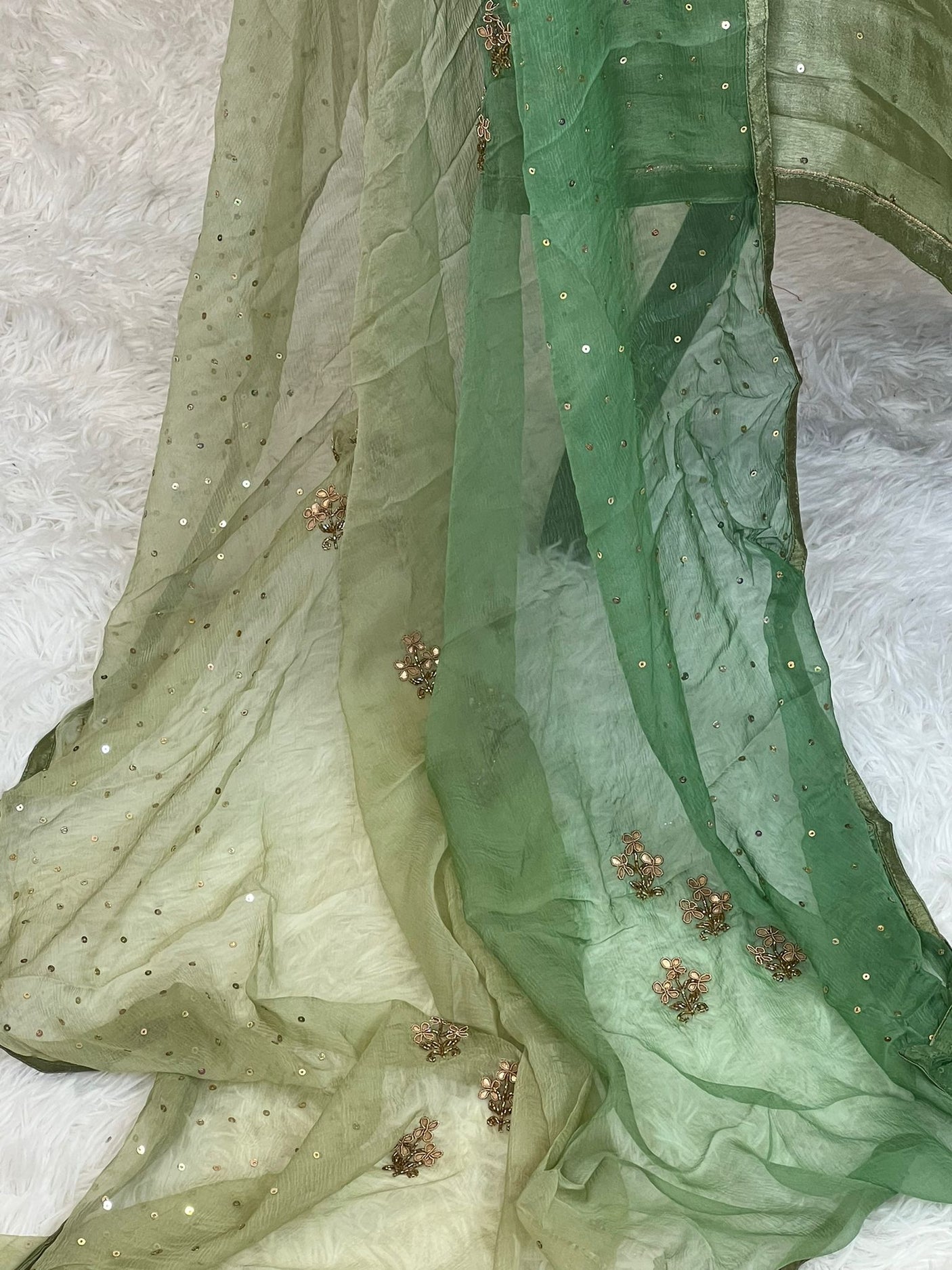 Pure zardousi Delhi Boutique