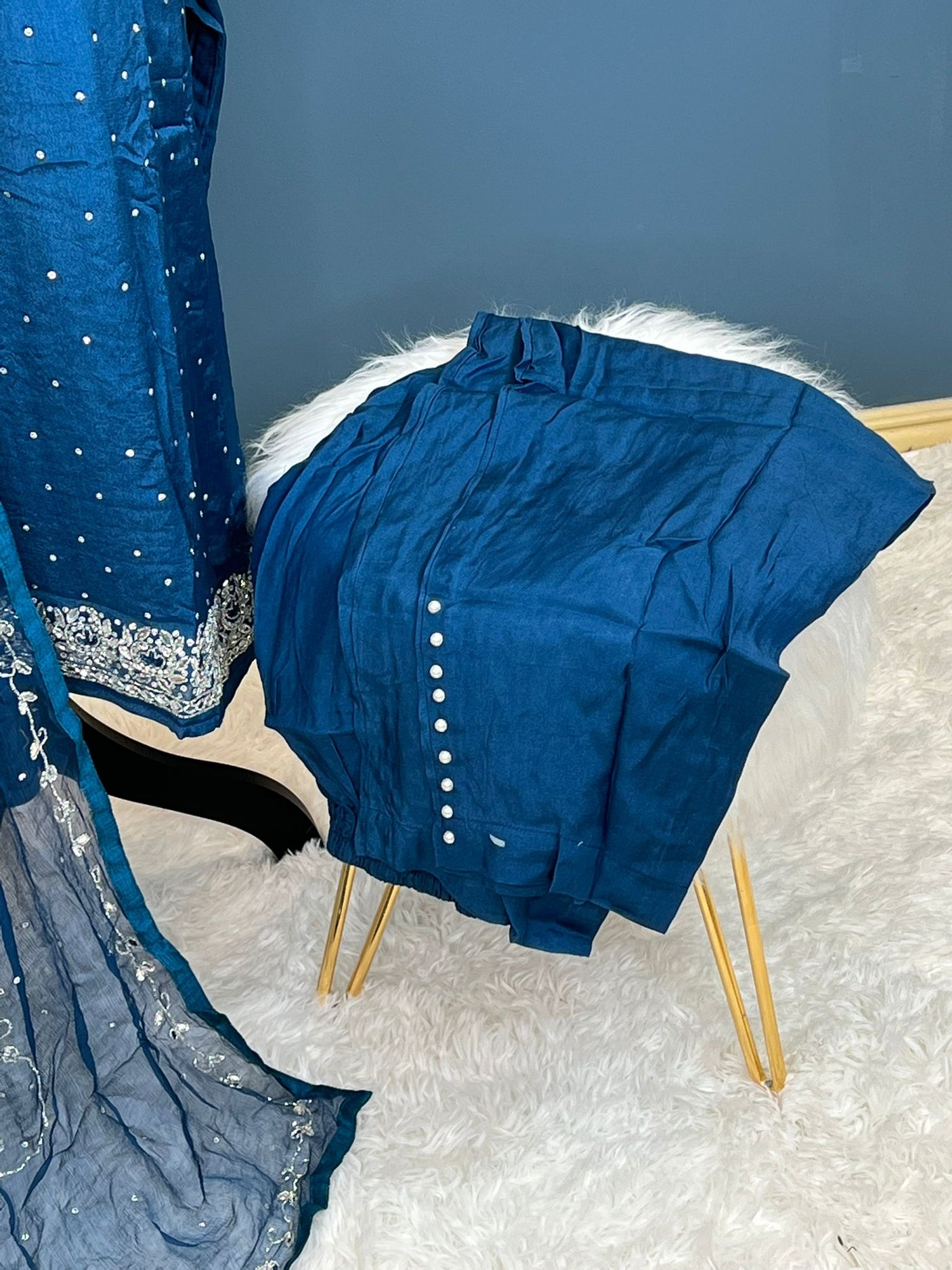 Pure zardousi Delhi Boutique