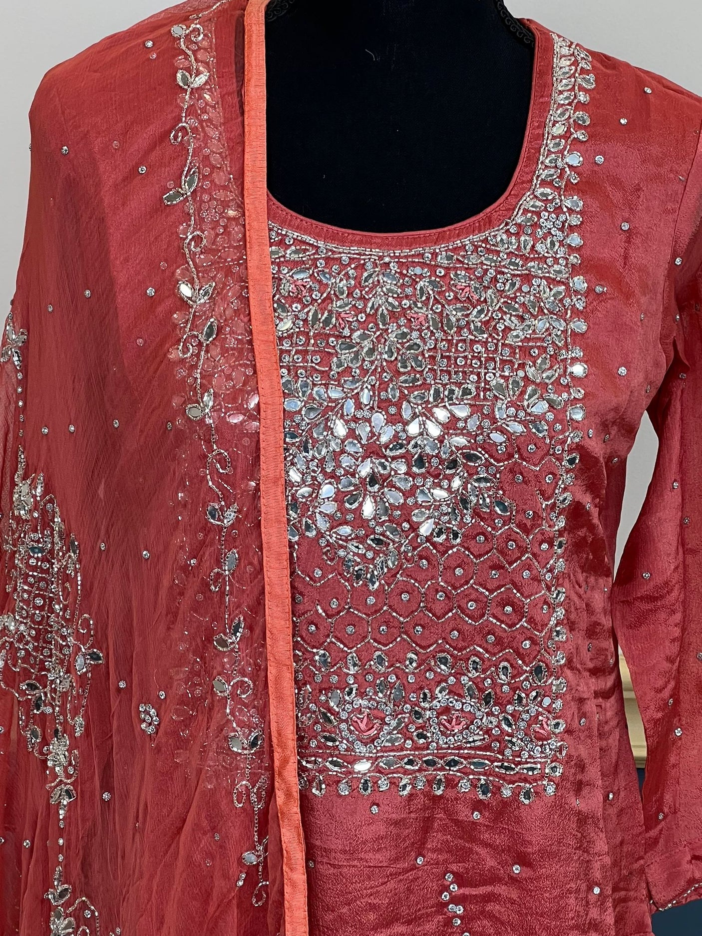 Pure zardousi Delhi Boutique