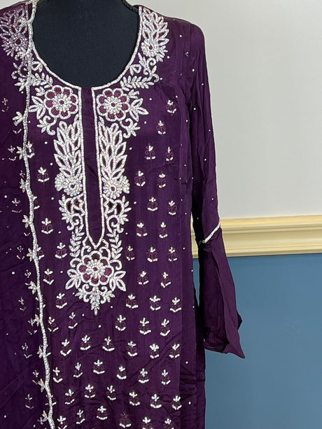 Pure zardousi Delhi Boutique